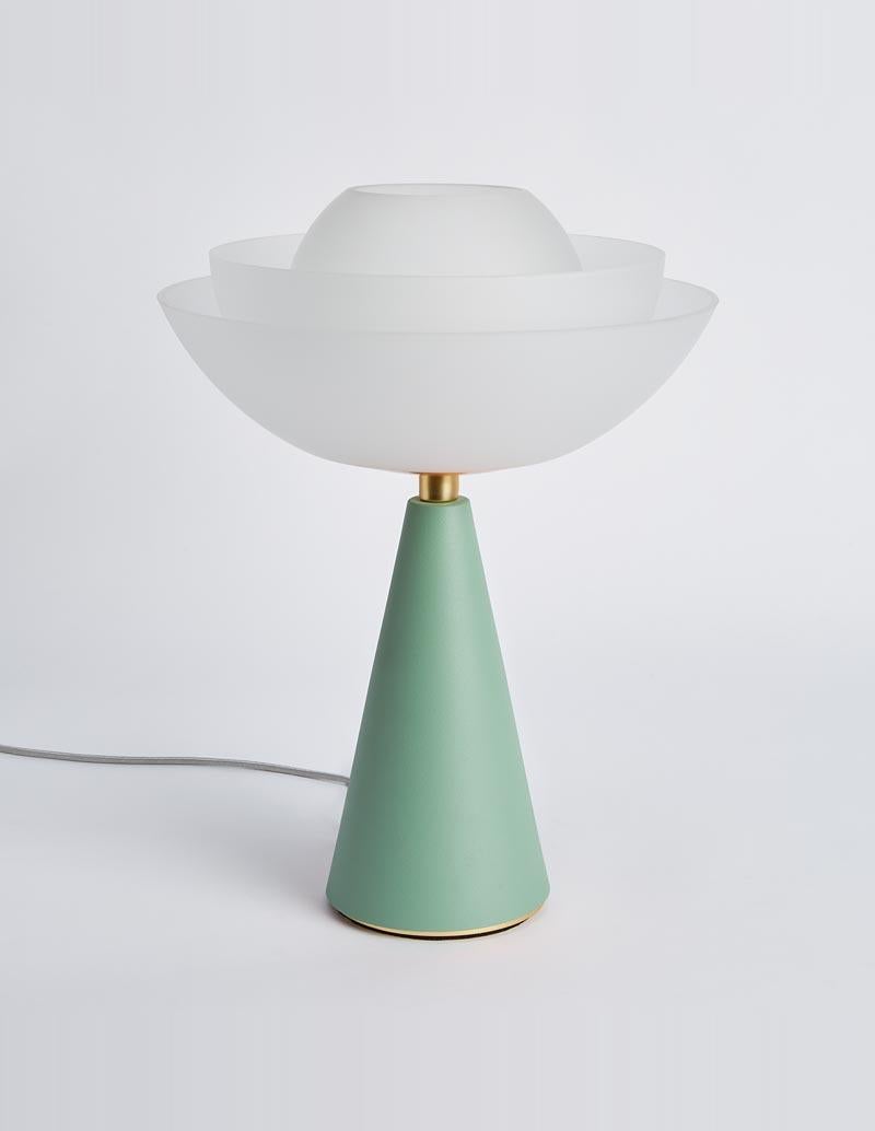 Matte Lotus table lamp by Mason Editions
Dimensions: 36 × 48 cm
Materials: blown glass + metal
Colours: pink, sage green, petrol green, light grey or black base + transparent opal blown glass
All our lamps can be wired according to each