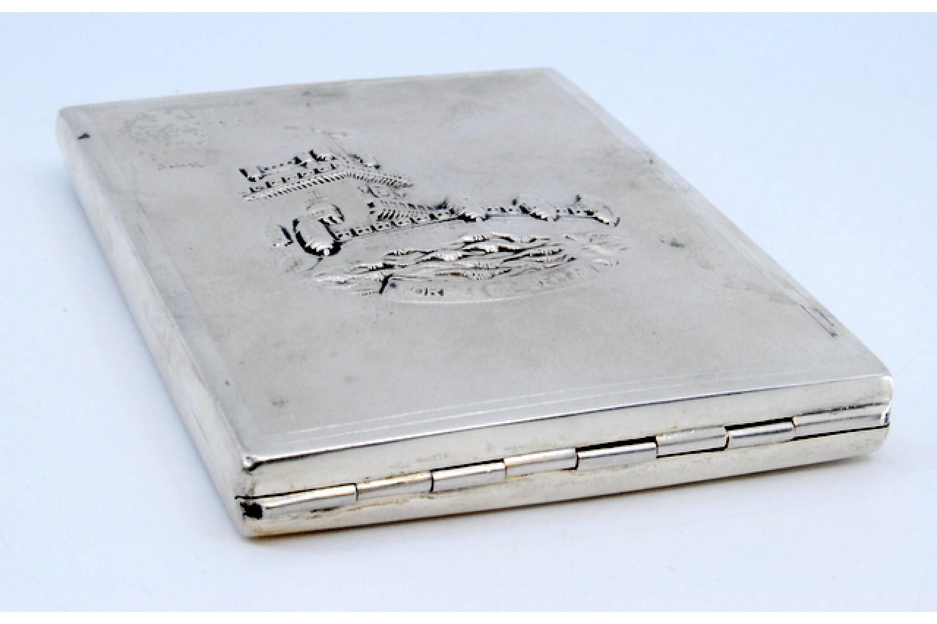 Matte silver case with Belém Tower relief on hinged lid For Sale 2