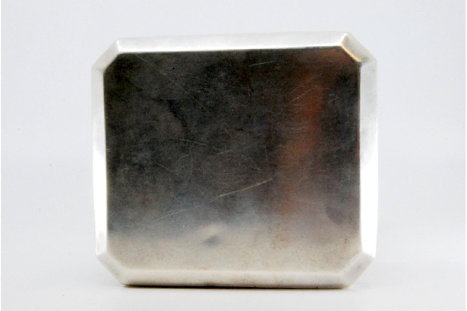 19th Century Matte silver cigarette case with cut corners, paper holder and hinged lid For Sale