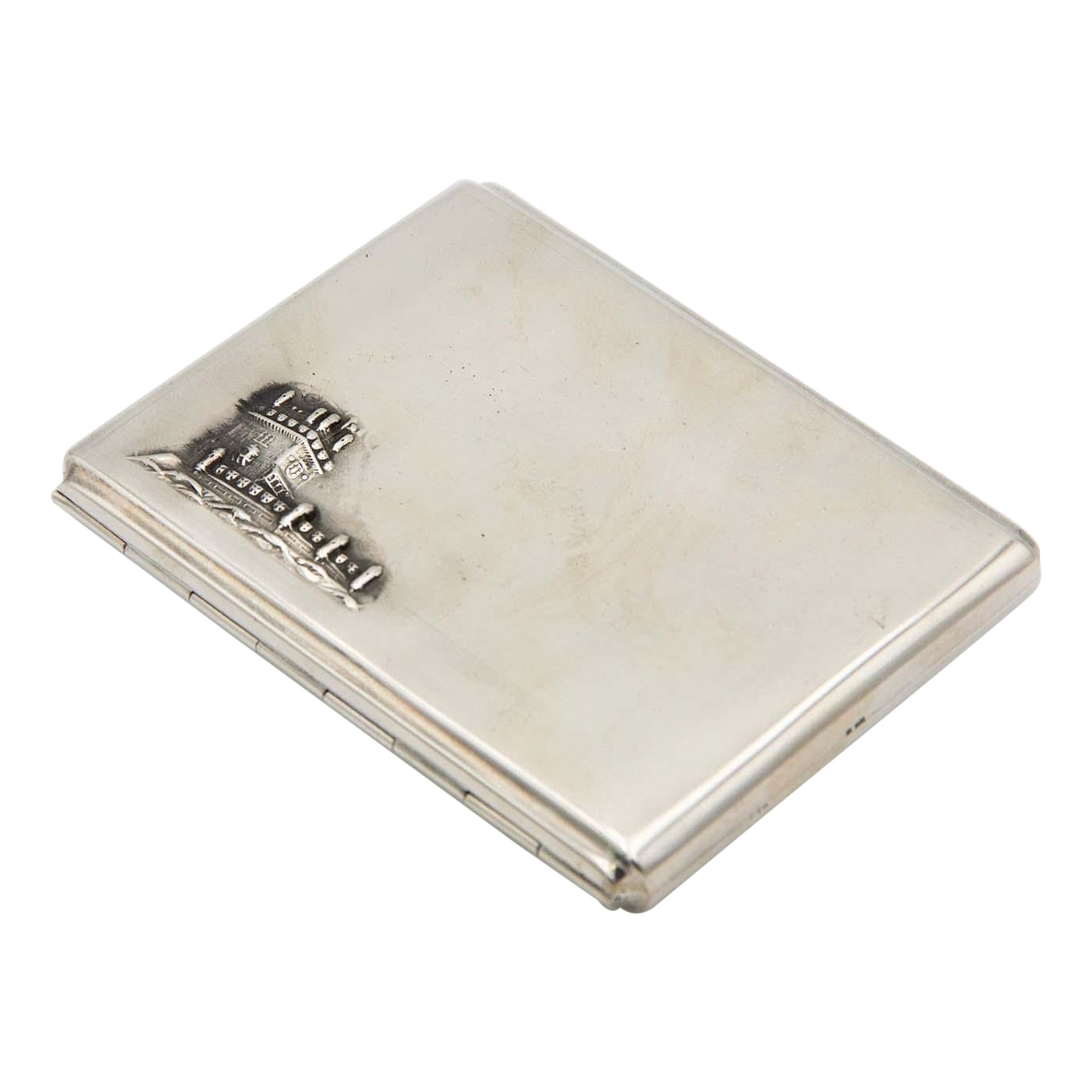 Matte silver cigarette case with reliefs of the Belém Tower