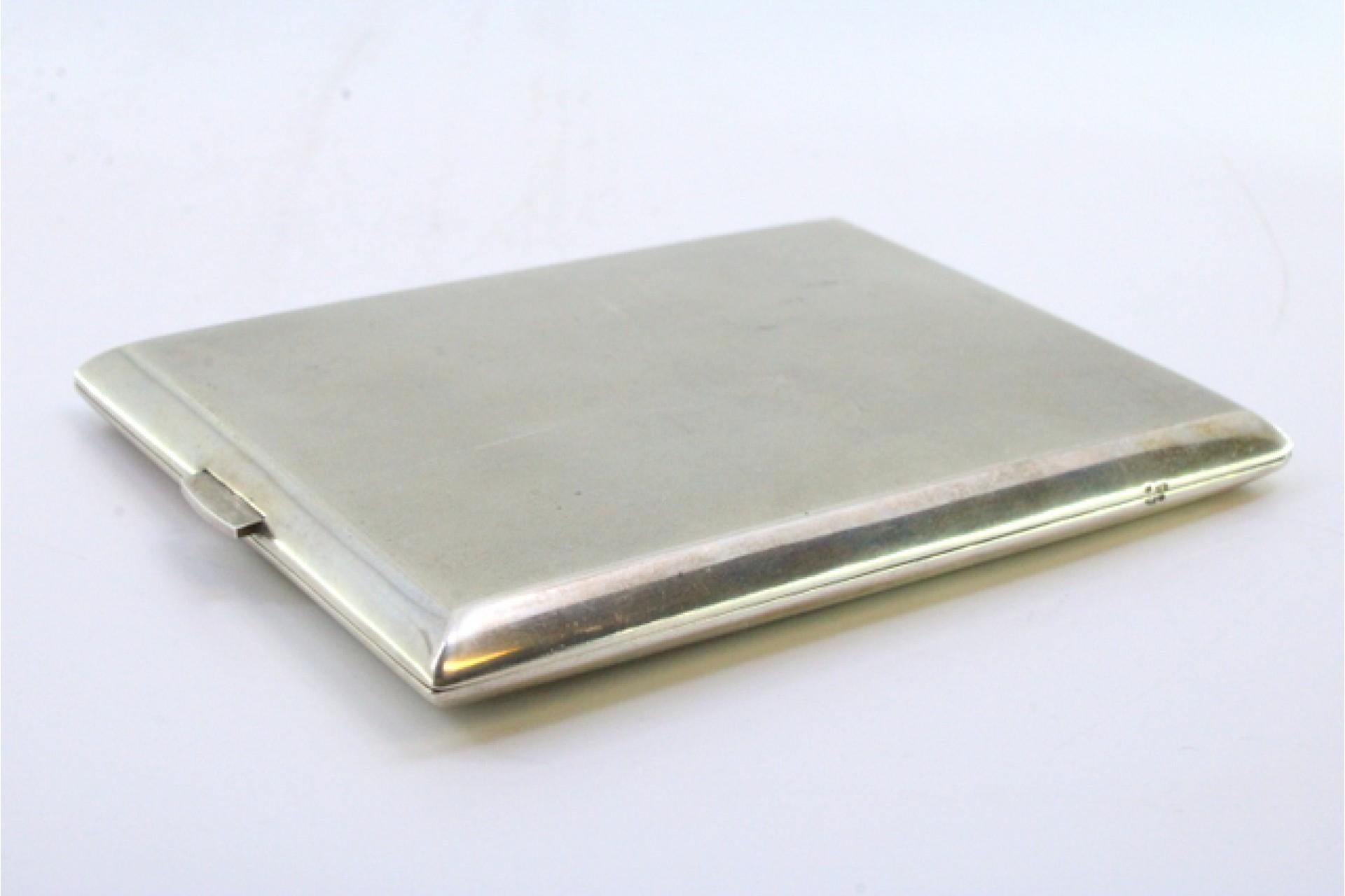 European Matte silver cigarette case with smooth trim and gold interior For Sale