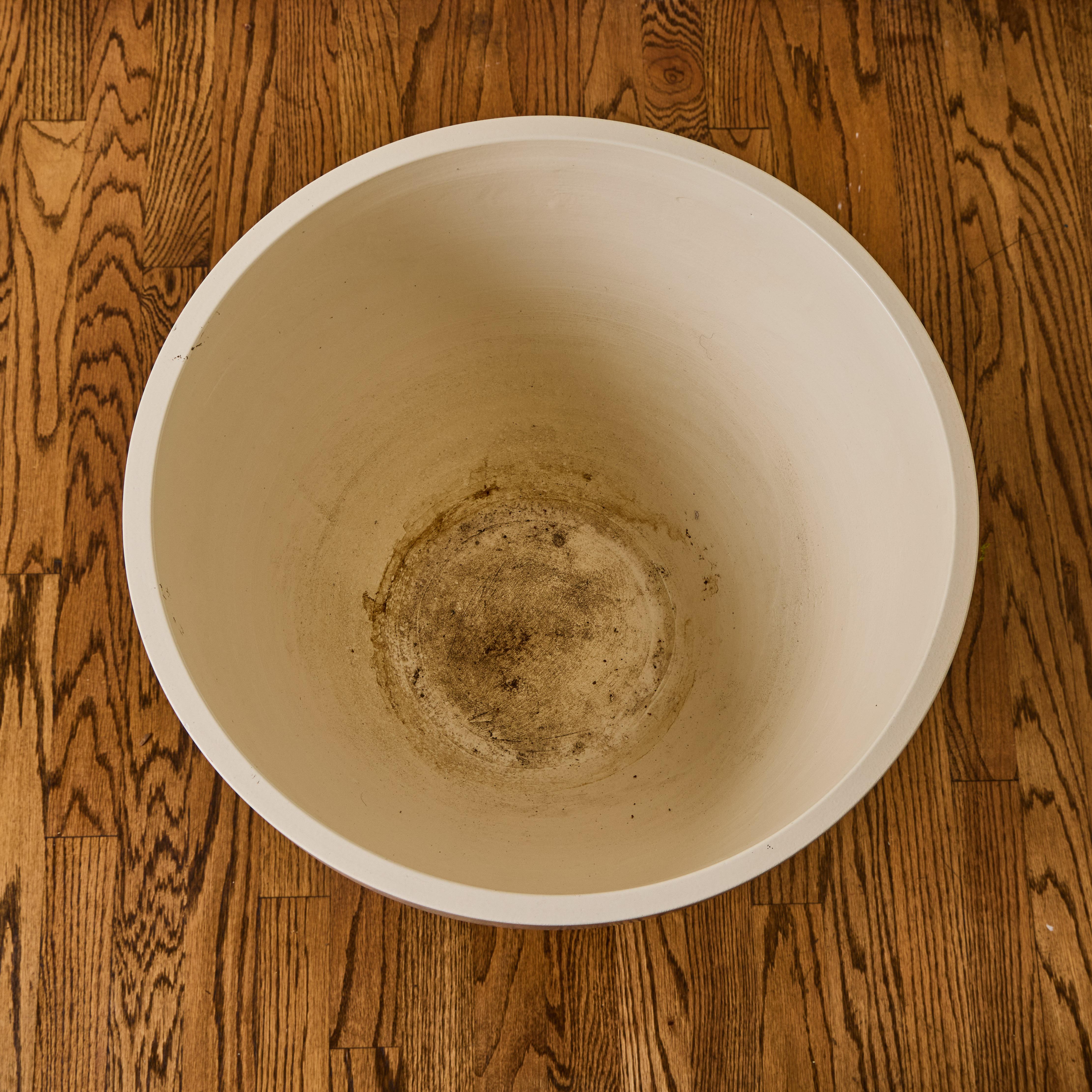 Mattweiß glasierte Keramik Gainey Prototyp Midcentury Chalice Pflanzer im Angebot 5