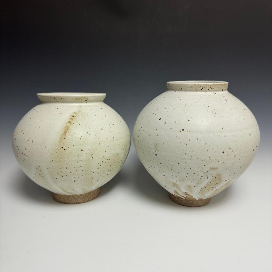 Matte White Speckled Ceramic Moon Jar by Jason Fox For Sale 3