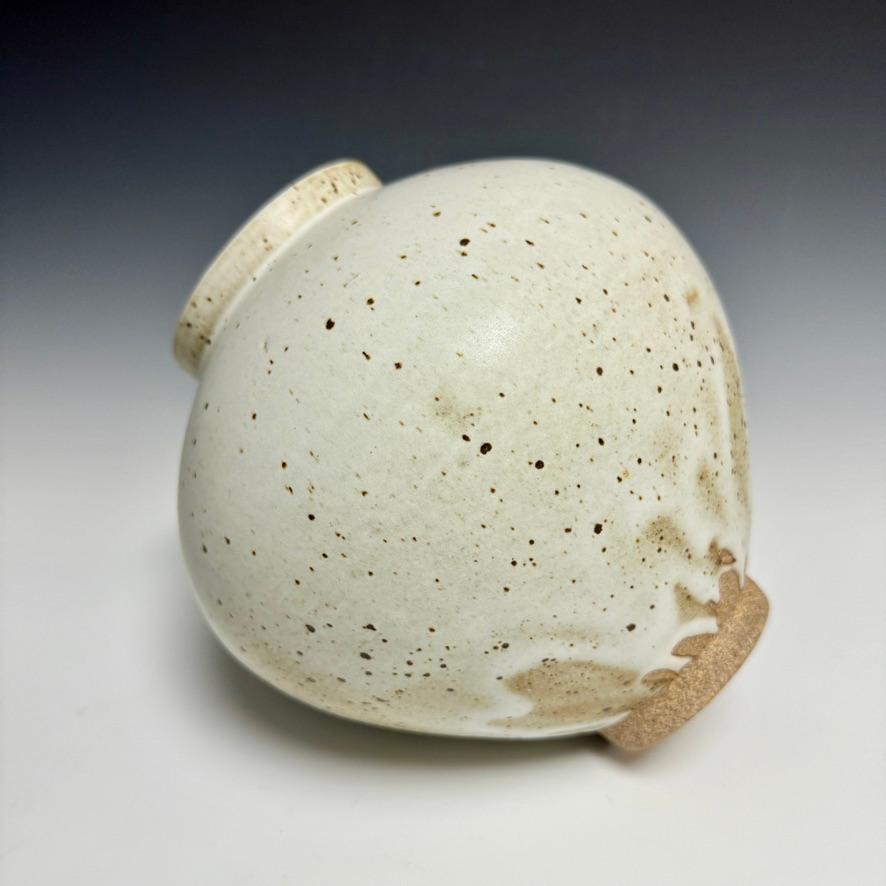 Matte White Speckled Ceramic Moon Jar by Jason Fox For Sale 1