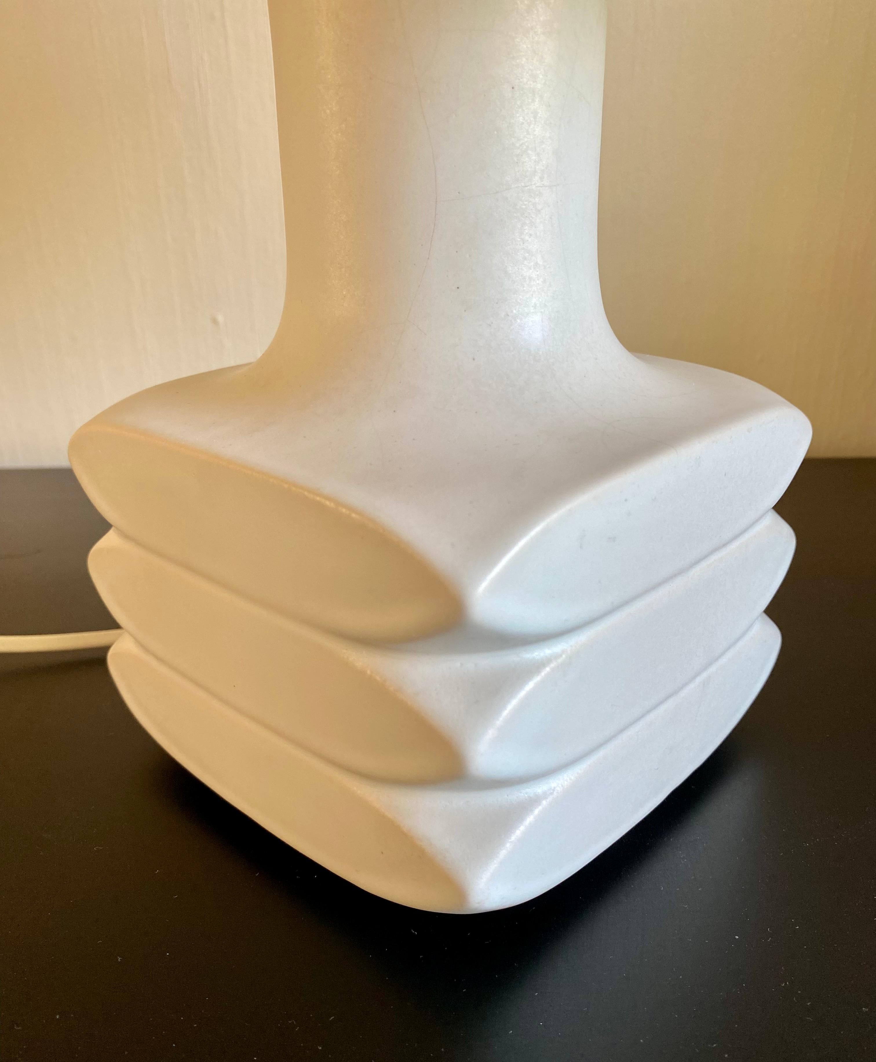 Matte White Table Lamp By Cari Zalloni For Steuler For Sale 4
