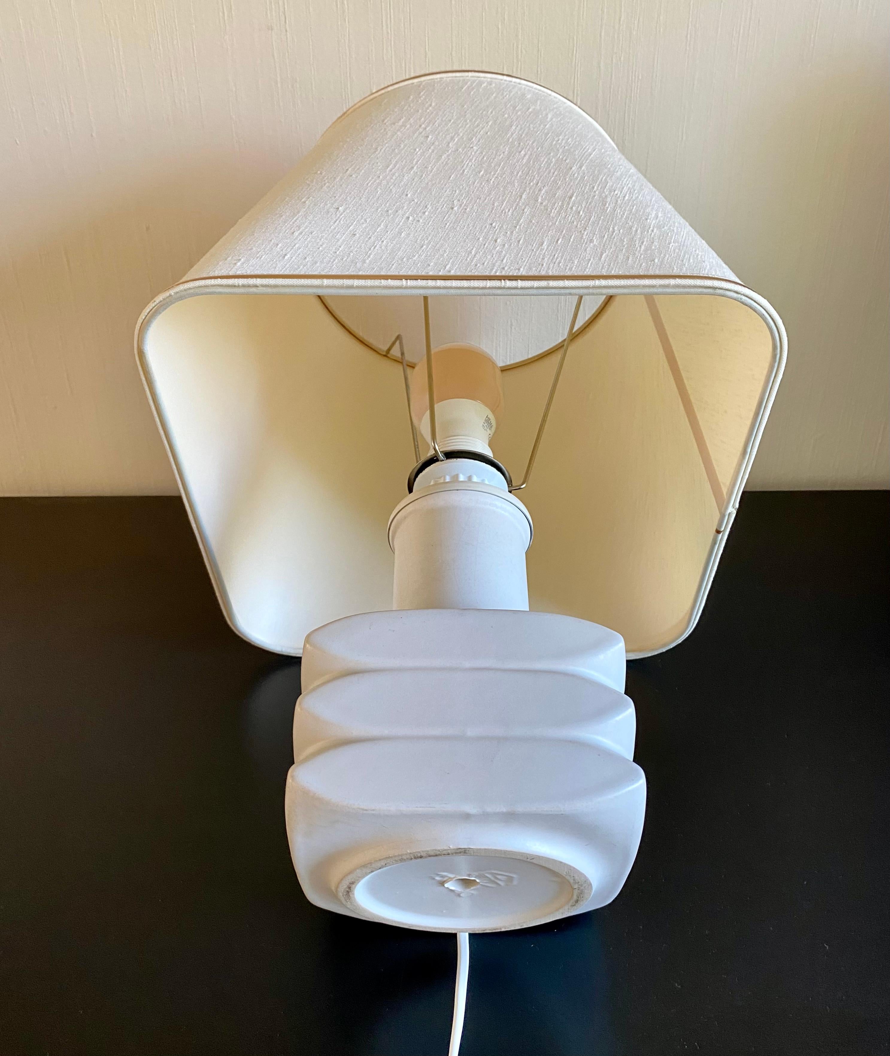 Matte White Table Lamp By Cari Zalloni For Steuler For Sale 7