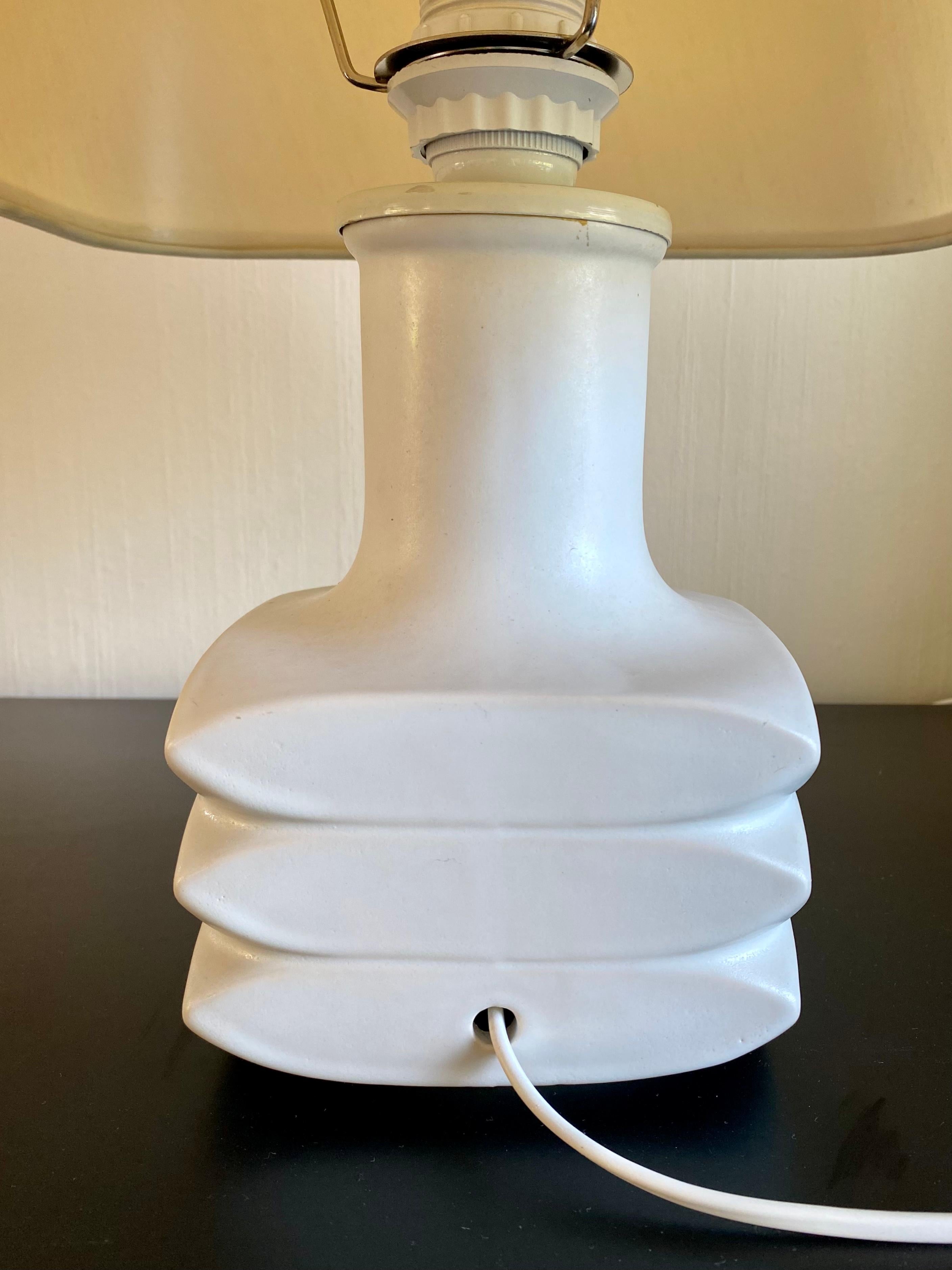 20th Century Matte White Table Lamp By Cari Zalloni For Steuler For Sale