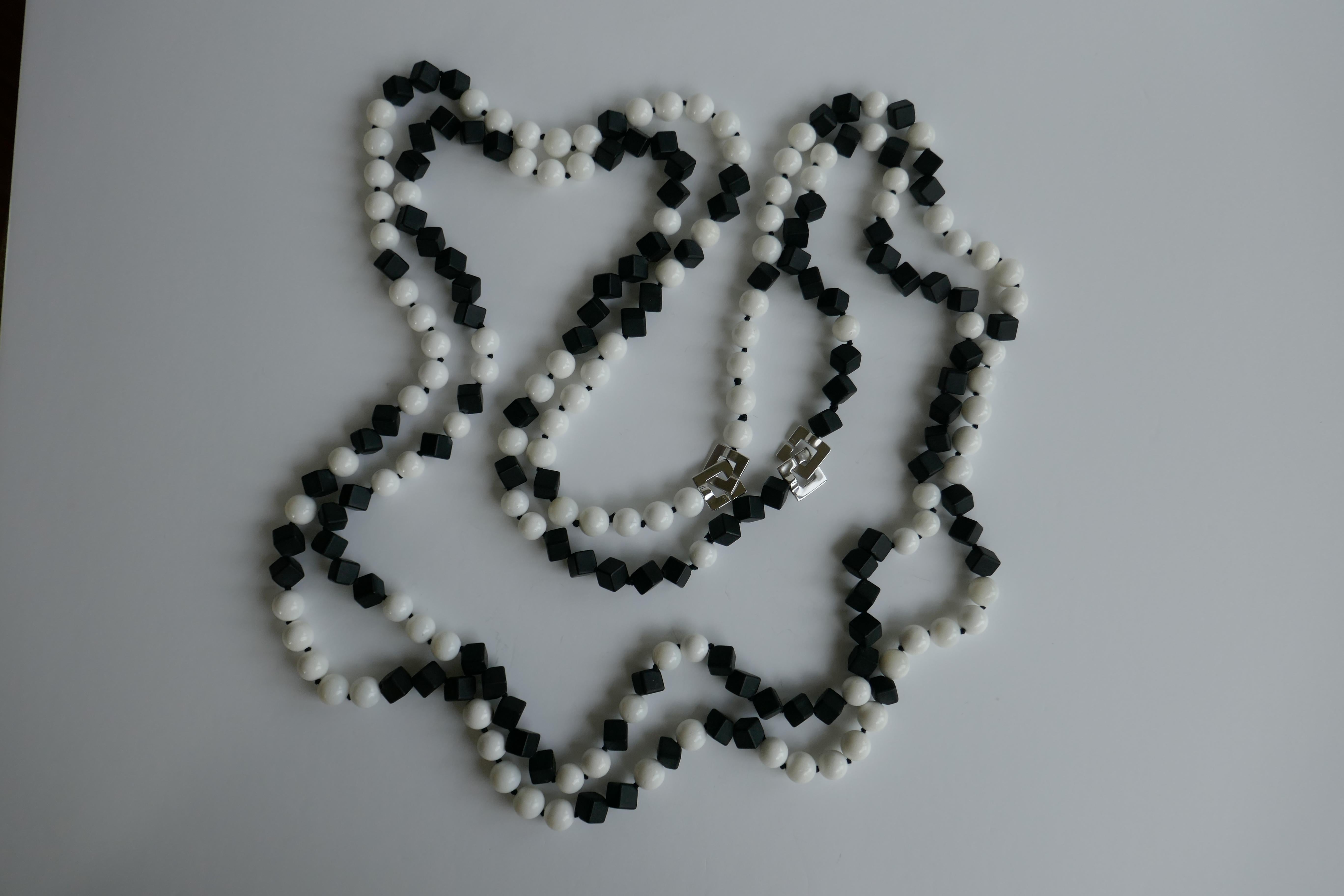 Matted Onyx White Shell Beads 925 Sterling Silver Long Necklace For Sale 3