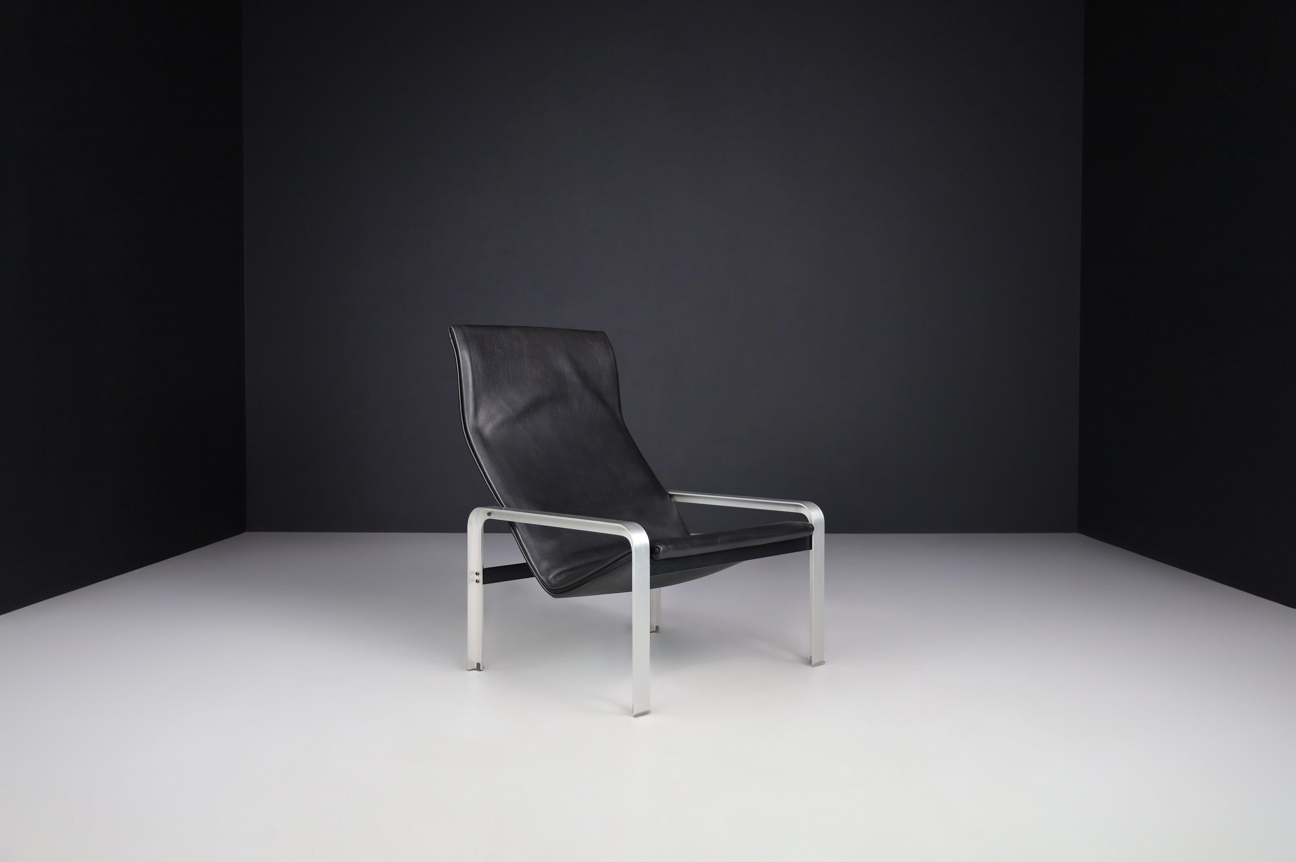 Italian Matteo Grassi Black Leather Lounge Chair, Italy, 1970s For Sale