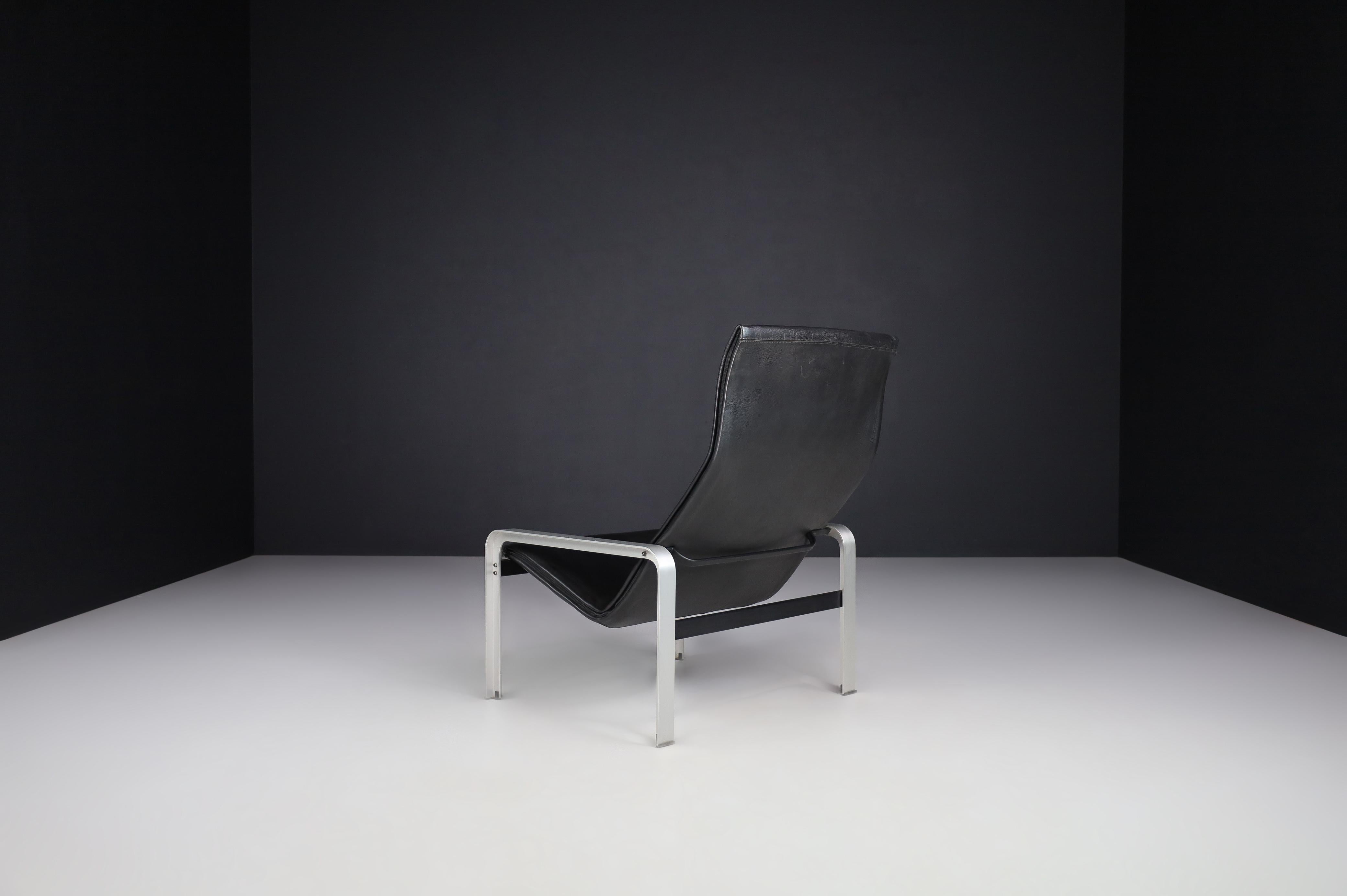 Metal Matteo Grassi Black Leather Lounge Chair, Italy, 1970s For Sale