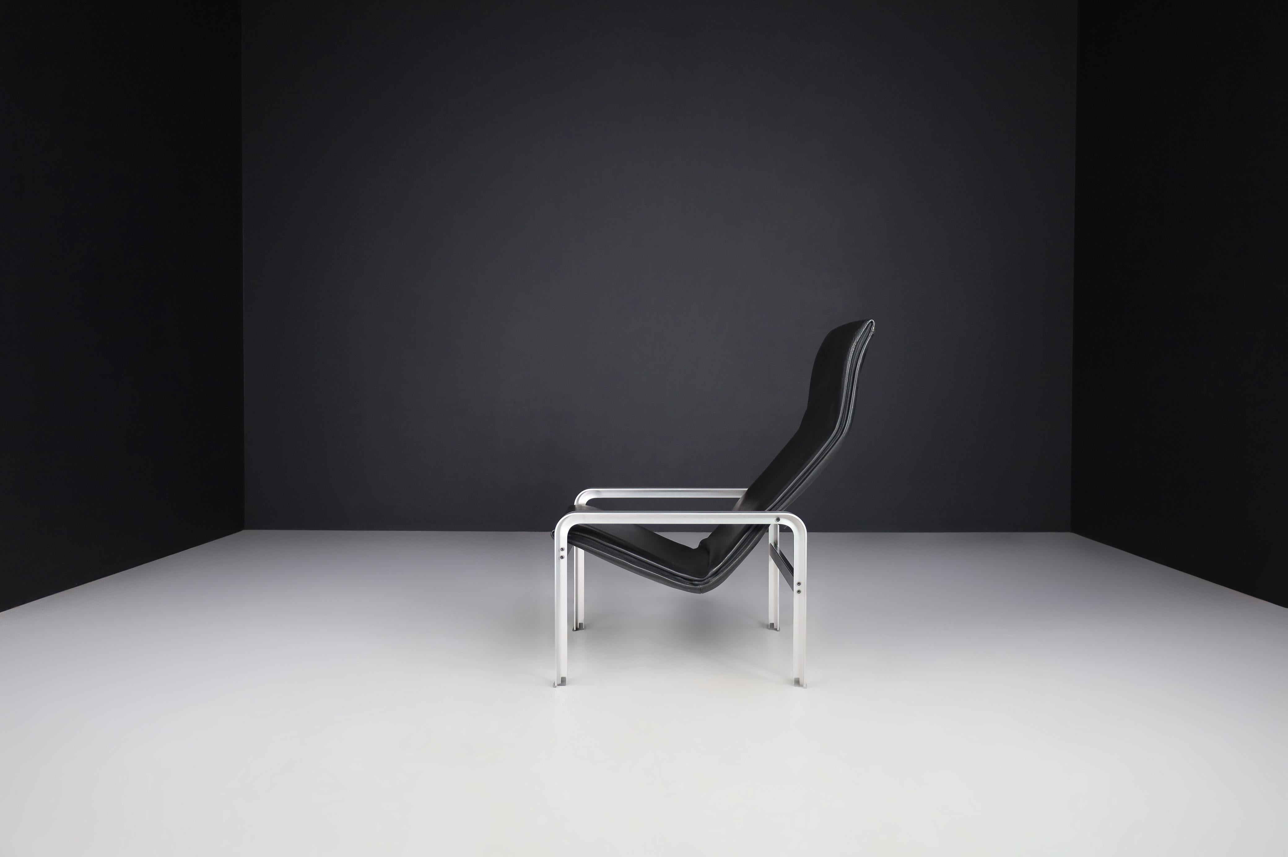 Matteo Grassi Black Leather Lounge Chair, Italy, 1970s For Sale 1