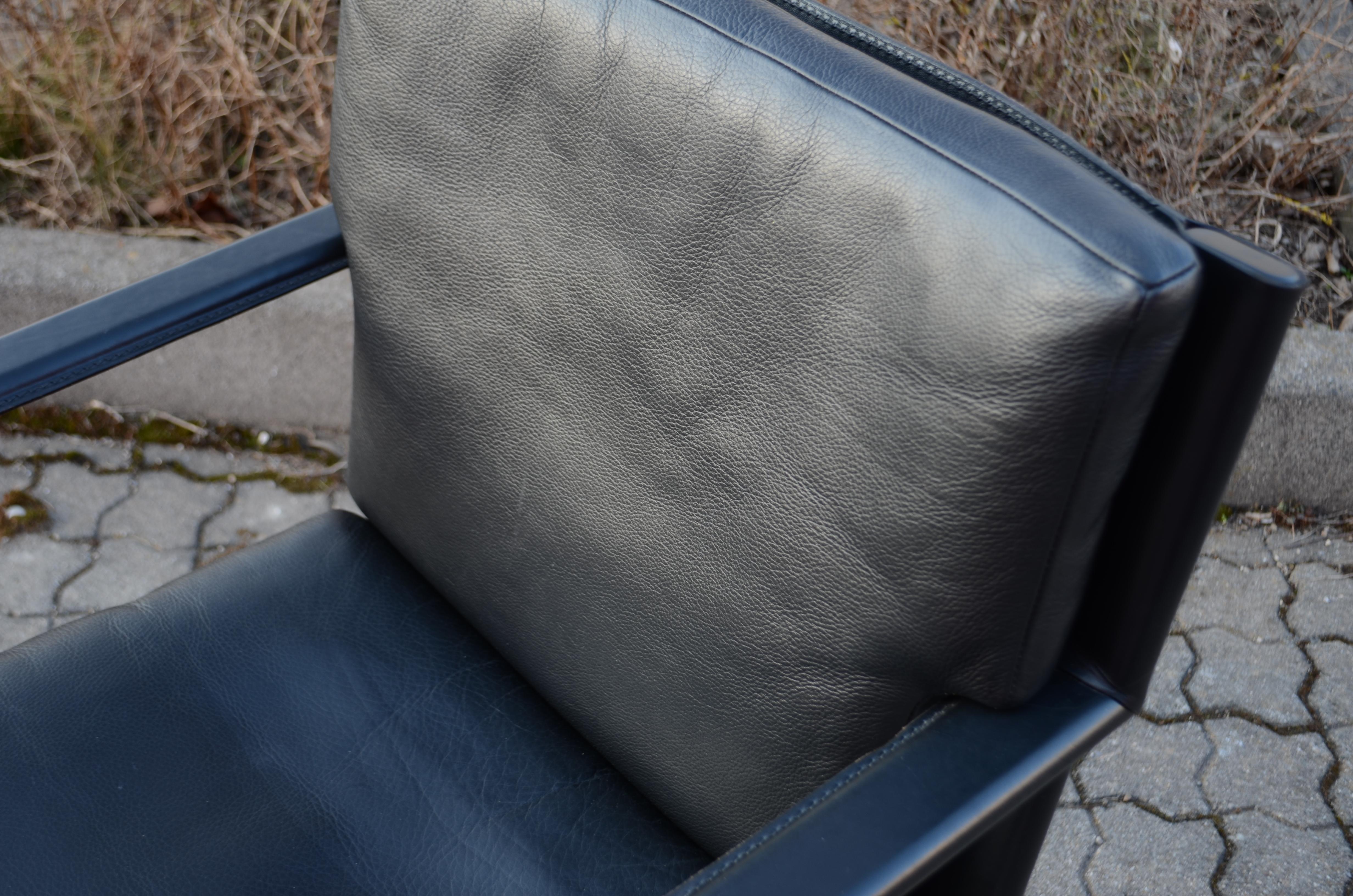 20th Century Matteo Grassi Black Saddle Leather Chair Armchair Golfo Dei Poti For Sale
