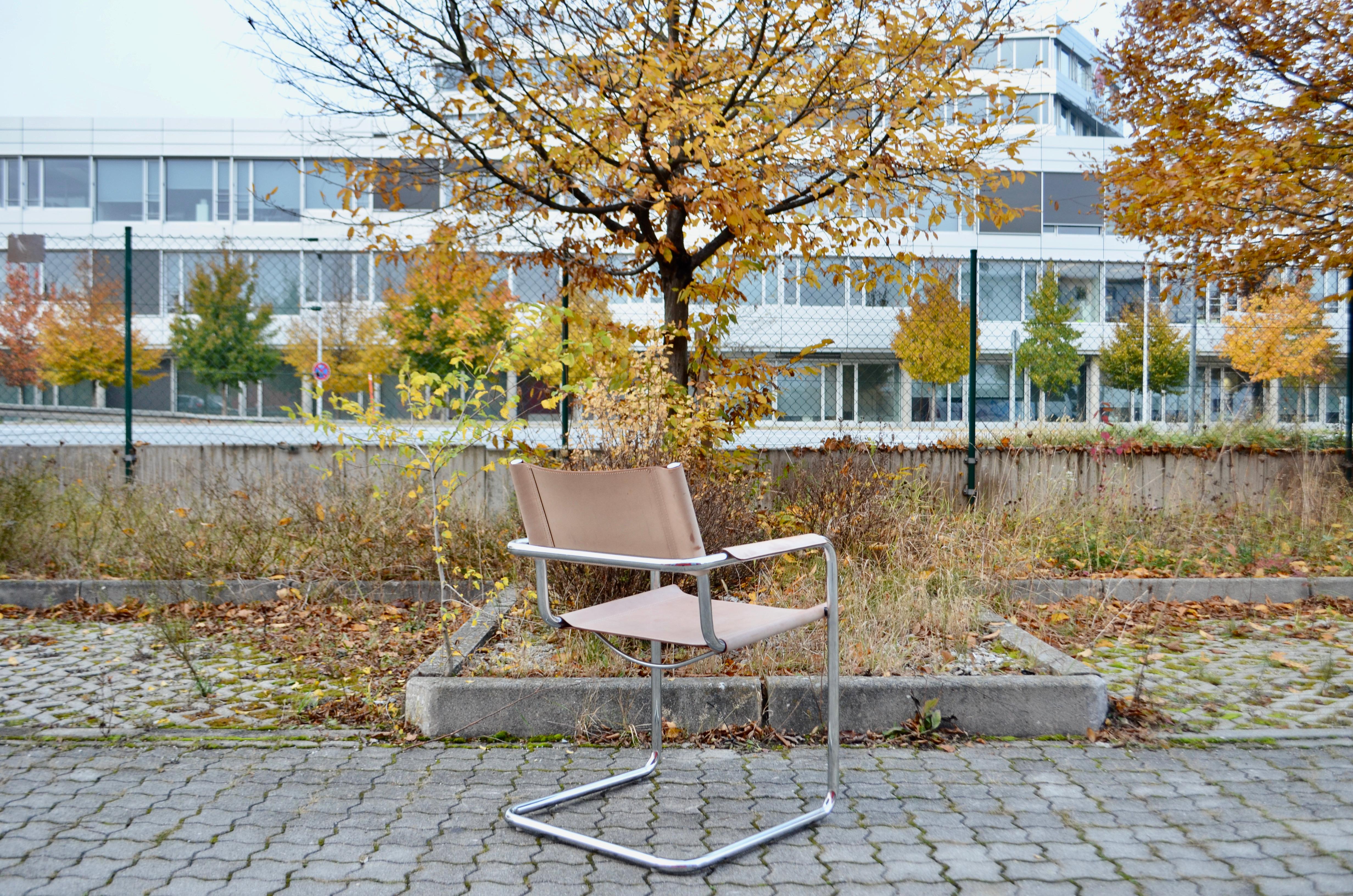 Matteo Grassi Cantilever MG Skin Coloured Leather Chair by Centro Studi For Sale 1