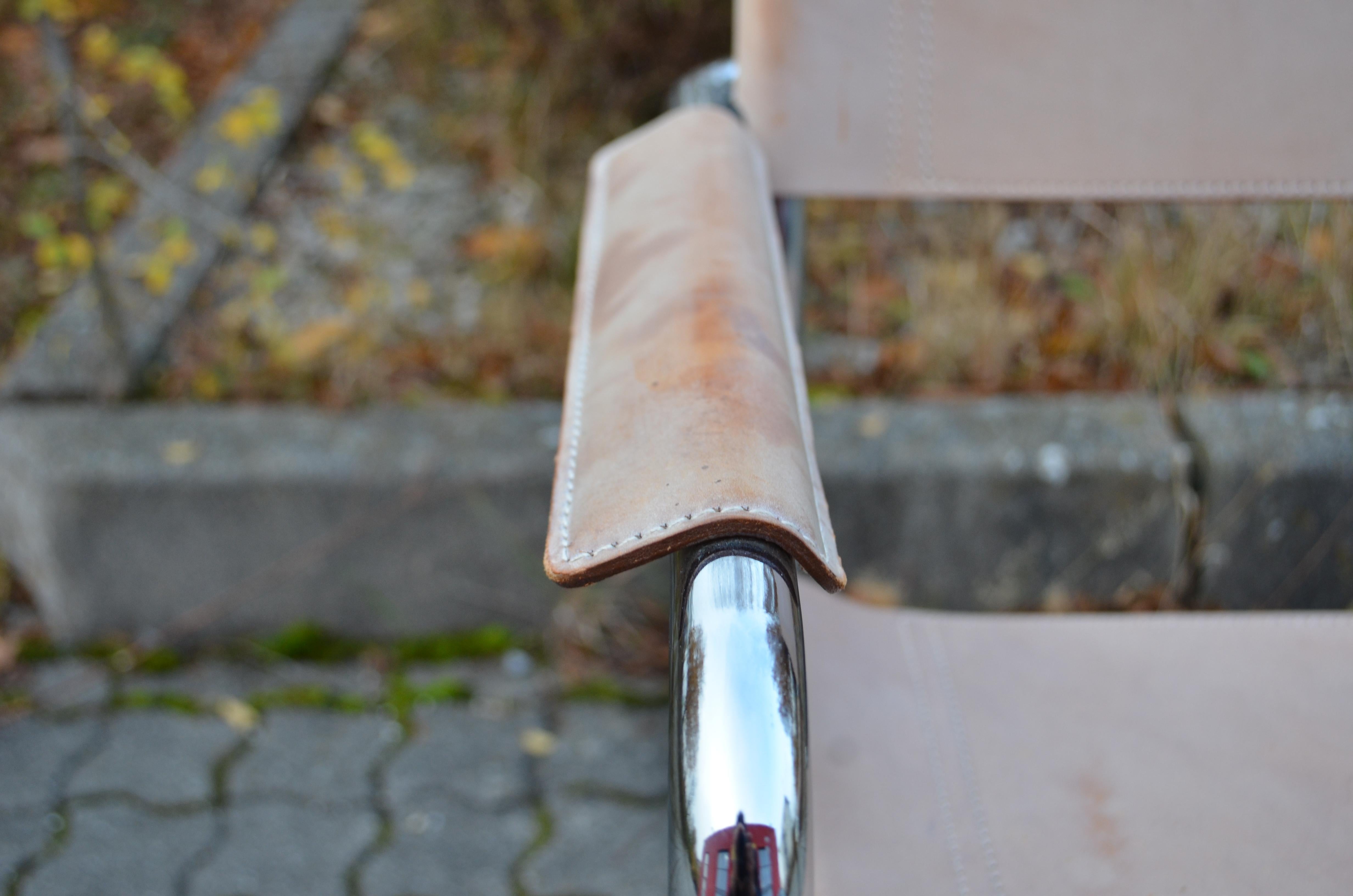 Italian Matteo Grassi Cantilever MG Skin Coloured Leather Chair by Centro Studi For Sale