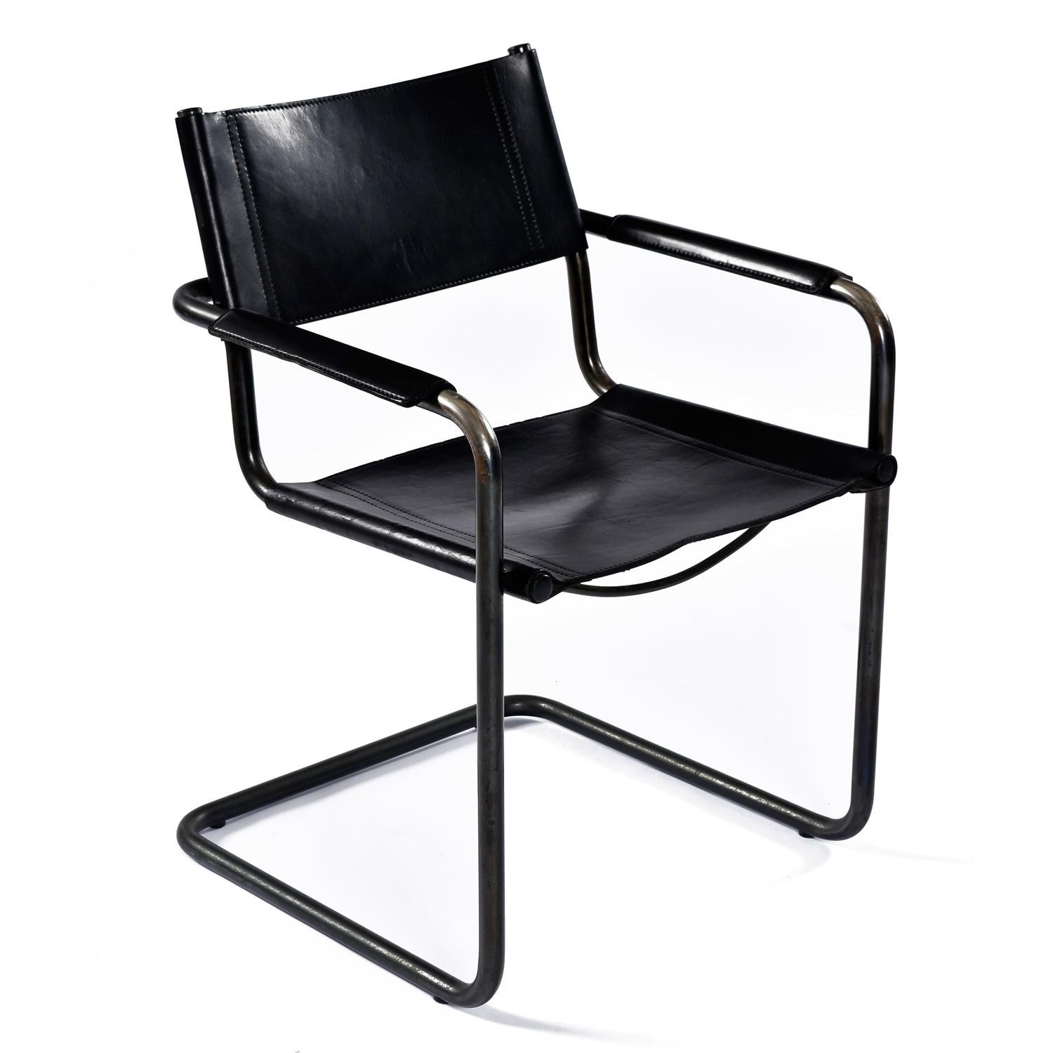 Italian Matteo Grassi Cantilever MG5 Black Leather Chairs by Centro Studi For Sale