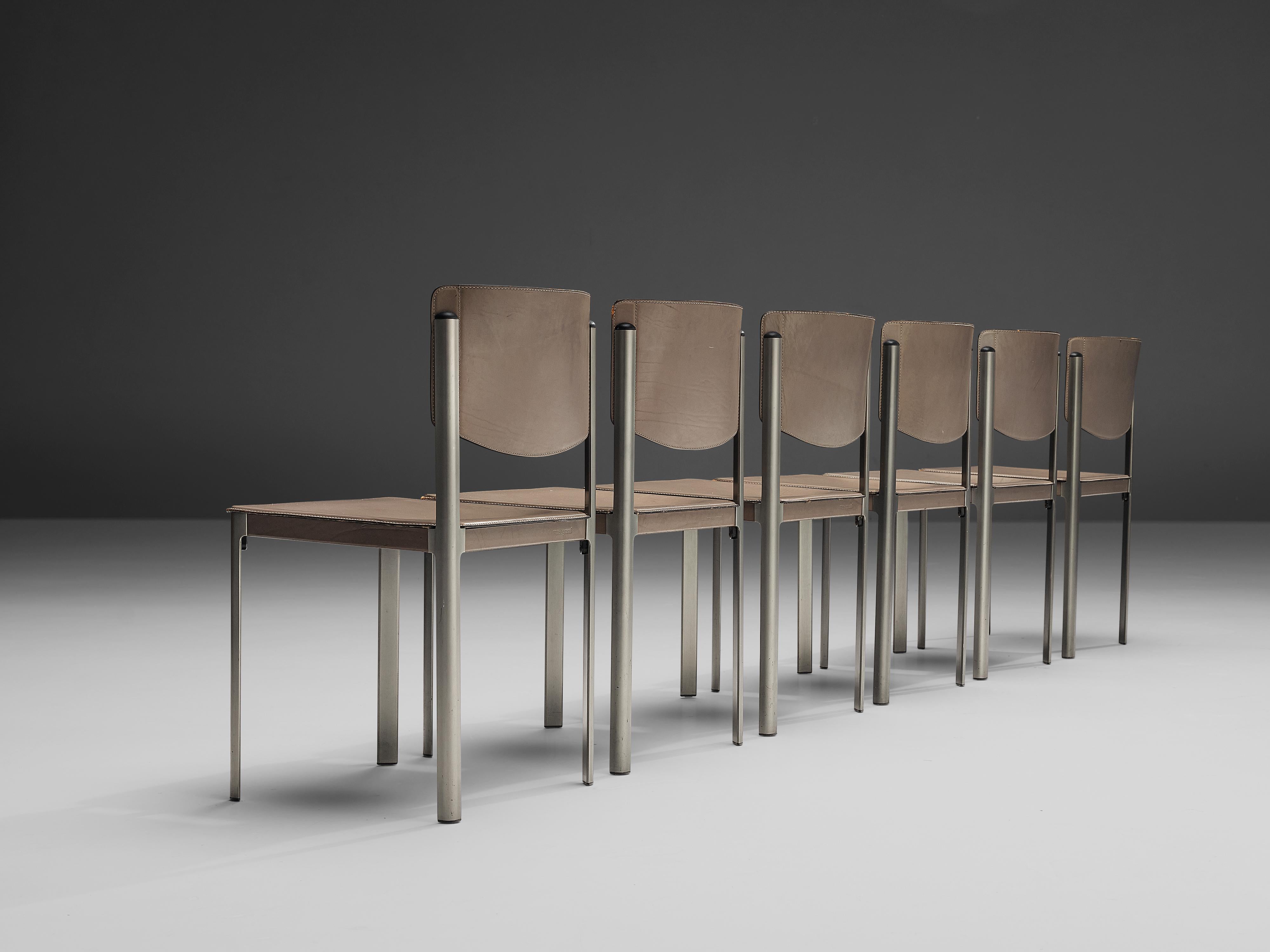 Matteo Grassi ensemble de six chaises de salle à manger en cuir et acier en vente 1