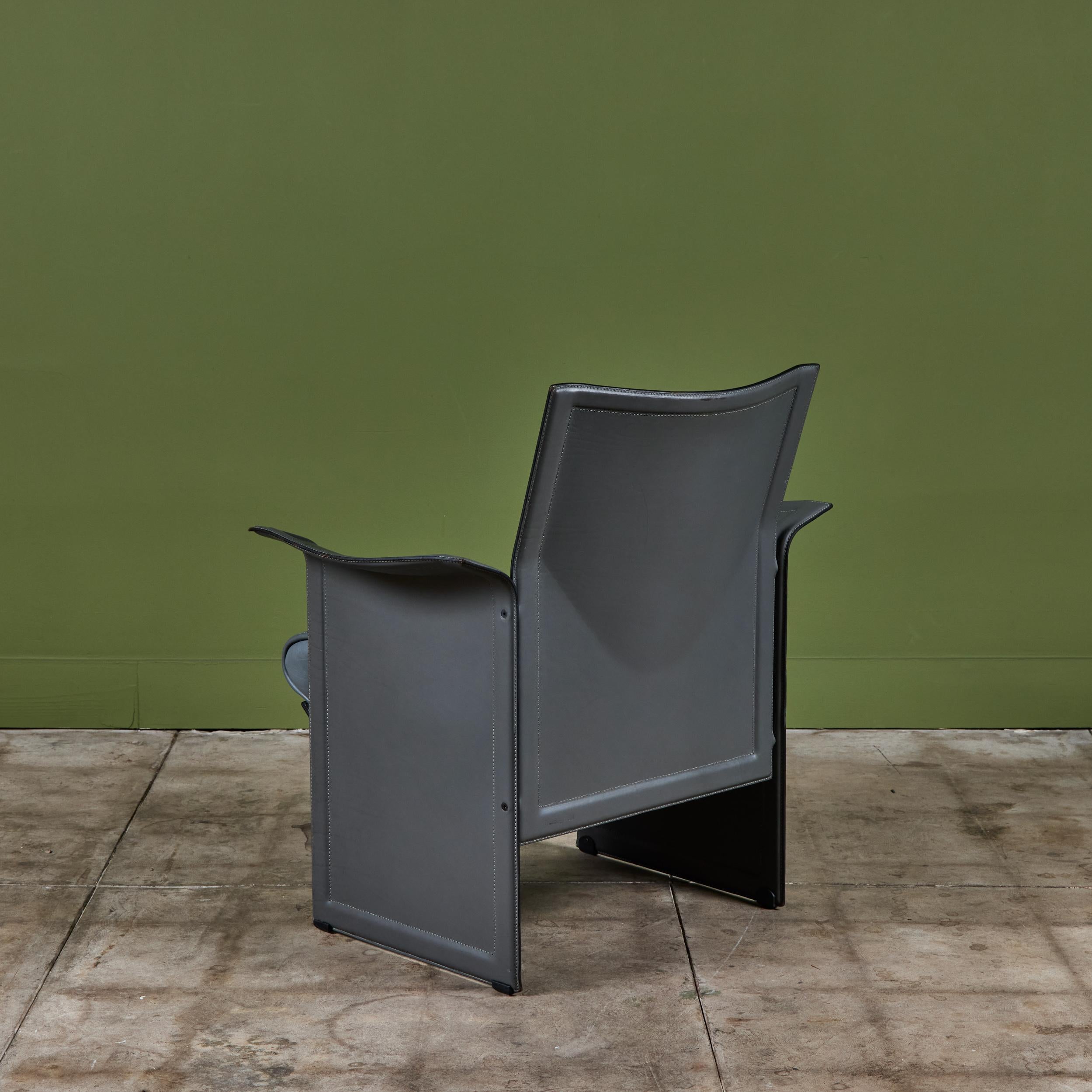 Matteo Grassi Gray Leather Lounge Chair Bon état - En vente à Los Angeles, CA