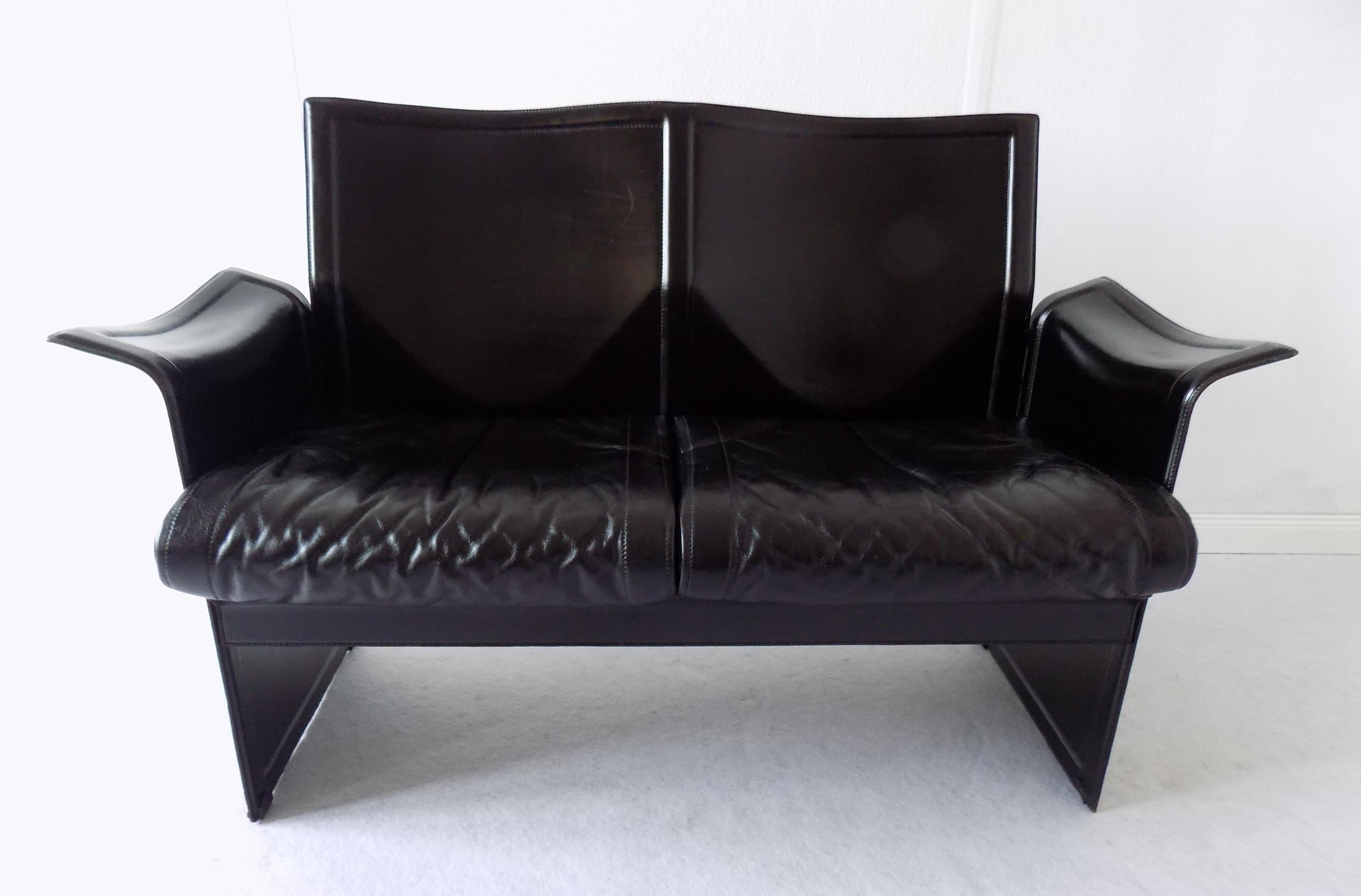 Matteo Grassi Korium 2-Seat by Tito Agnoli, Black Saddle Leather, Italian, 70s For Sale 6