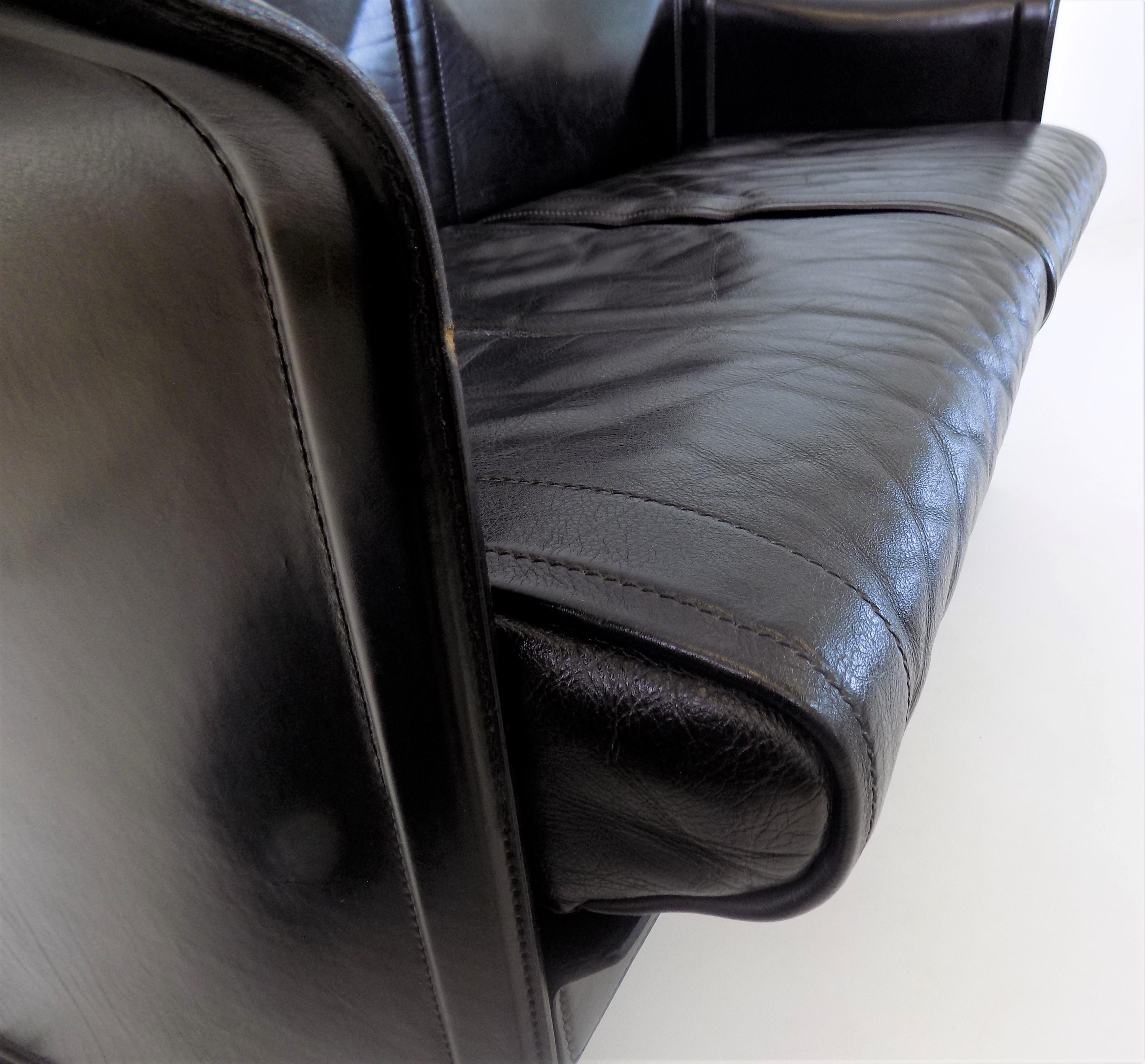 Matteo Grassi Korium 2 Seater Leather Sofa by Tito Agnoli 10