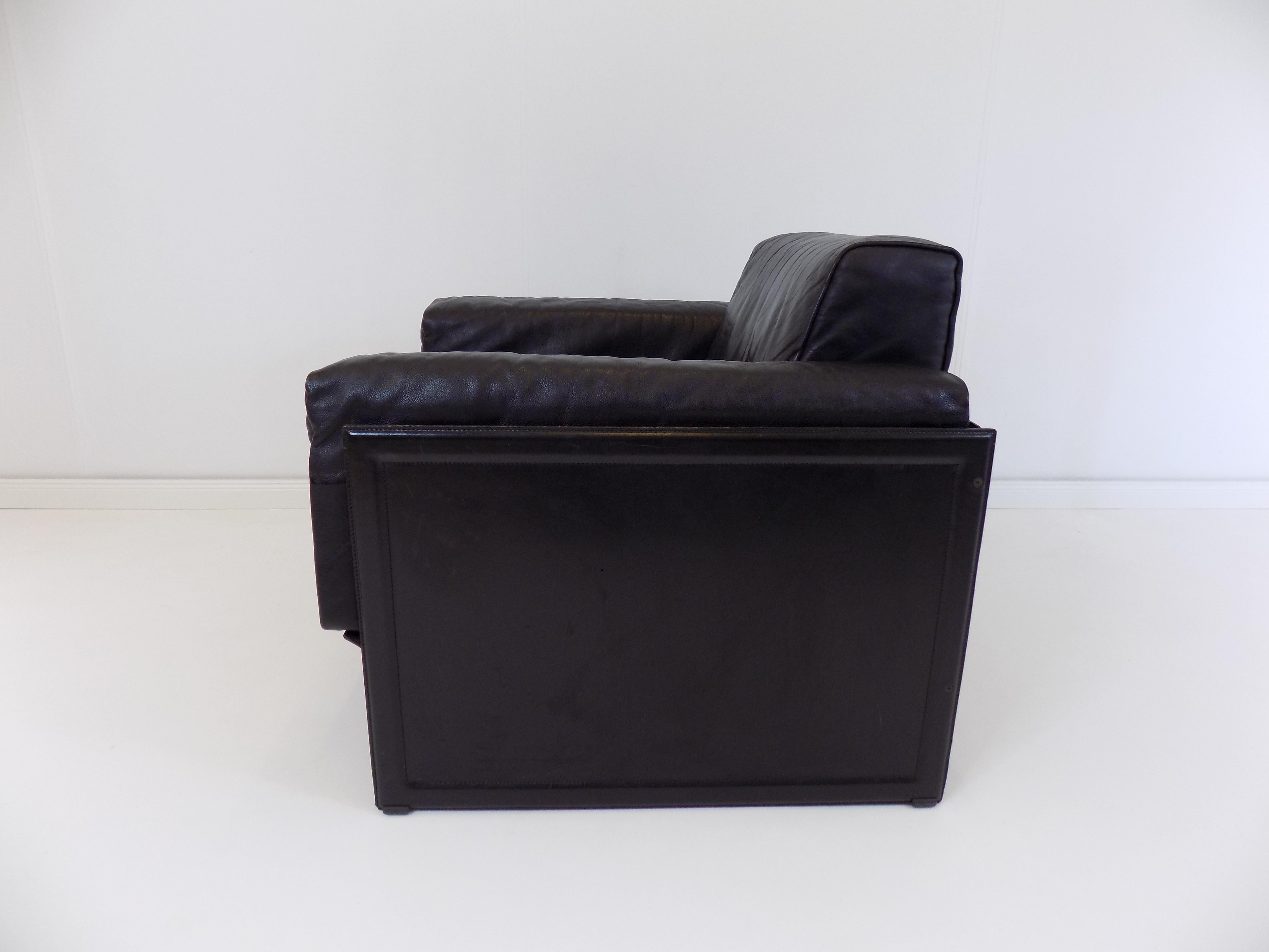 Matteo Grassi Fauteuil en cuir KM 3/1 de Tito Agnoli en vente 9