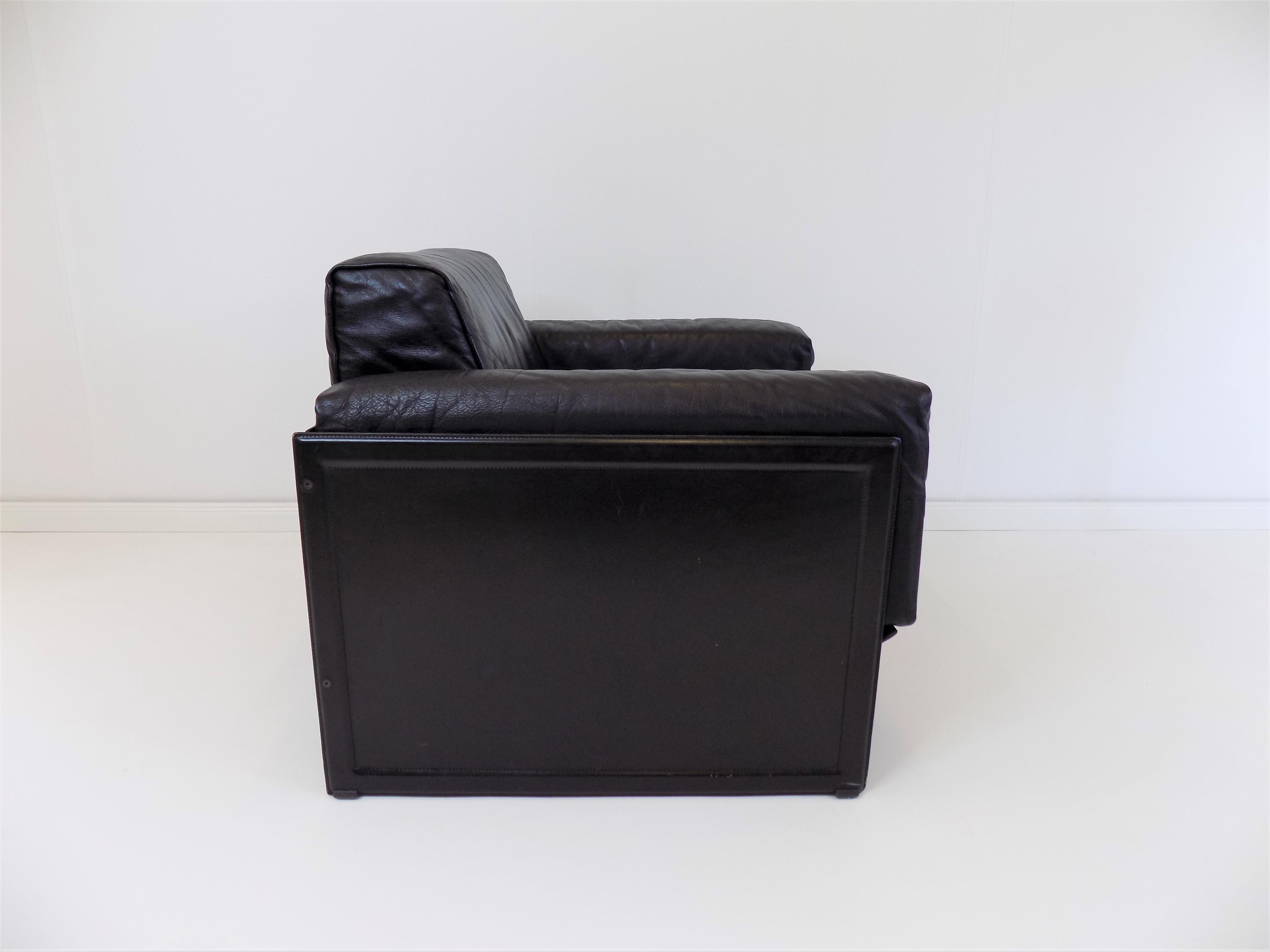 Matteo Grassi Korium KM 3/1 Leather Armchair by Tito Agnoli For Sale 11