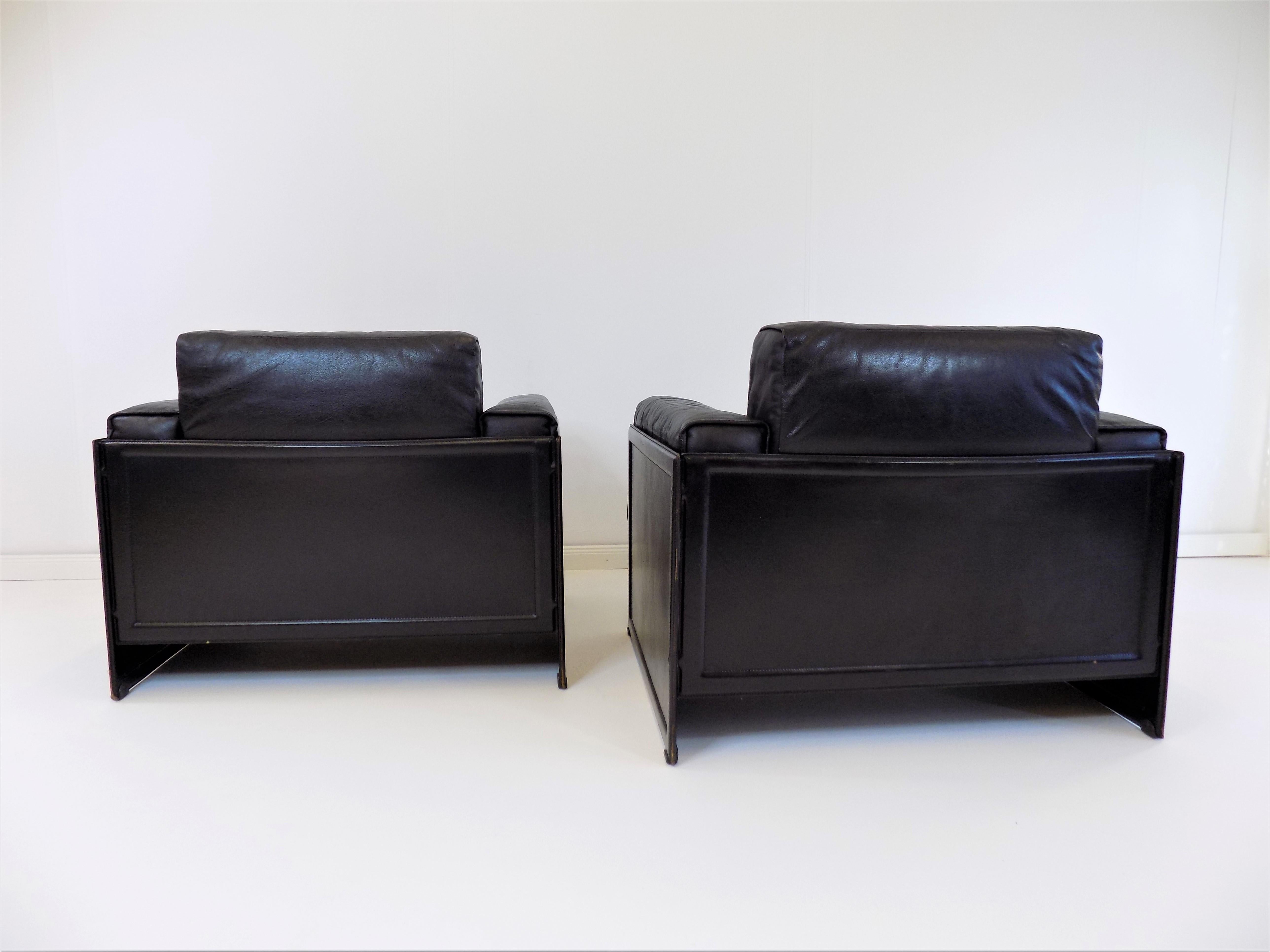 Italian Matteo Grassi Korium KM 3/1 Leather Armchair by Tito Agnoli For Sale