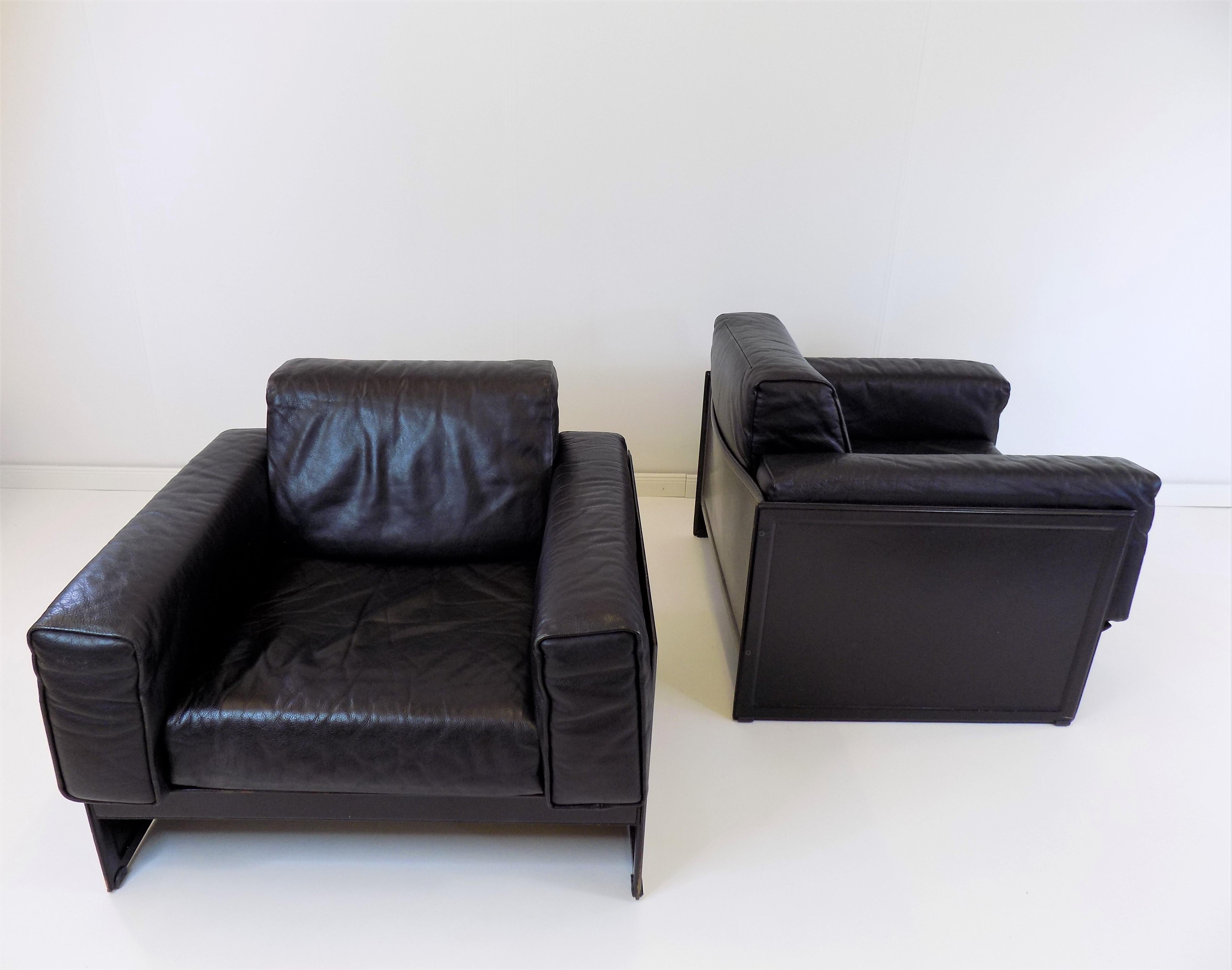 Matteo Grassi Korium KM 3/1 Leather Armchair by Tito Agnoli For Sale 3