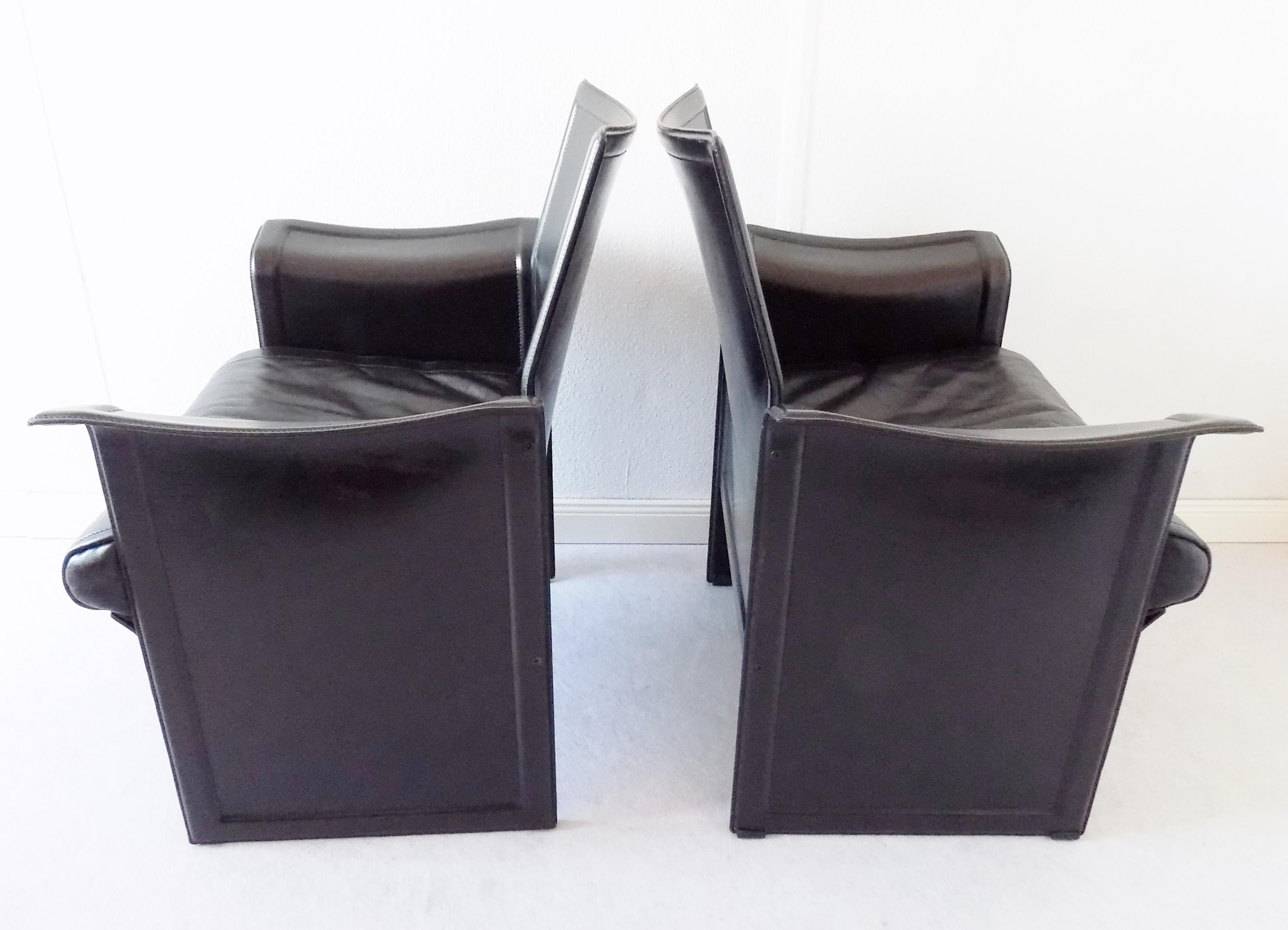 Late 20th Century Matteo Grassi Korium Lounge Chairs Pair, by Tito Agnoli, Black Saddle Leather For Sale