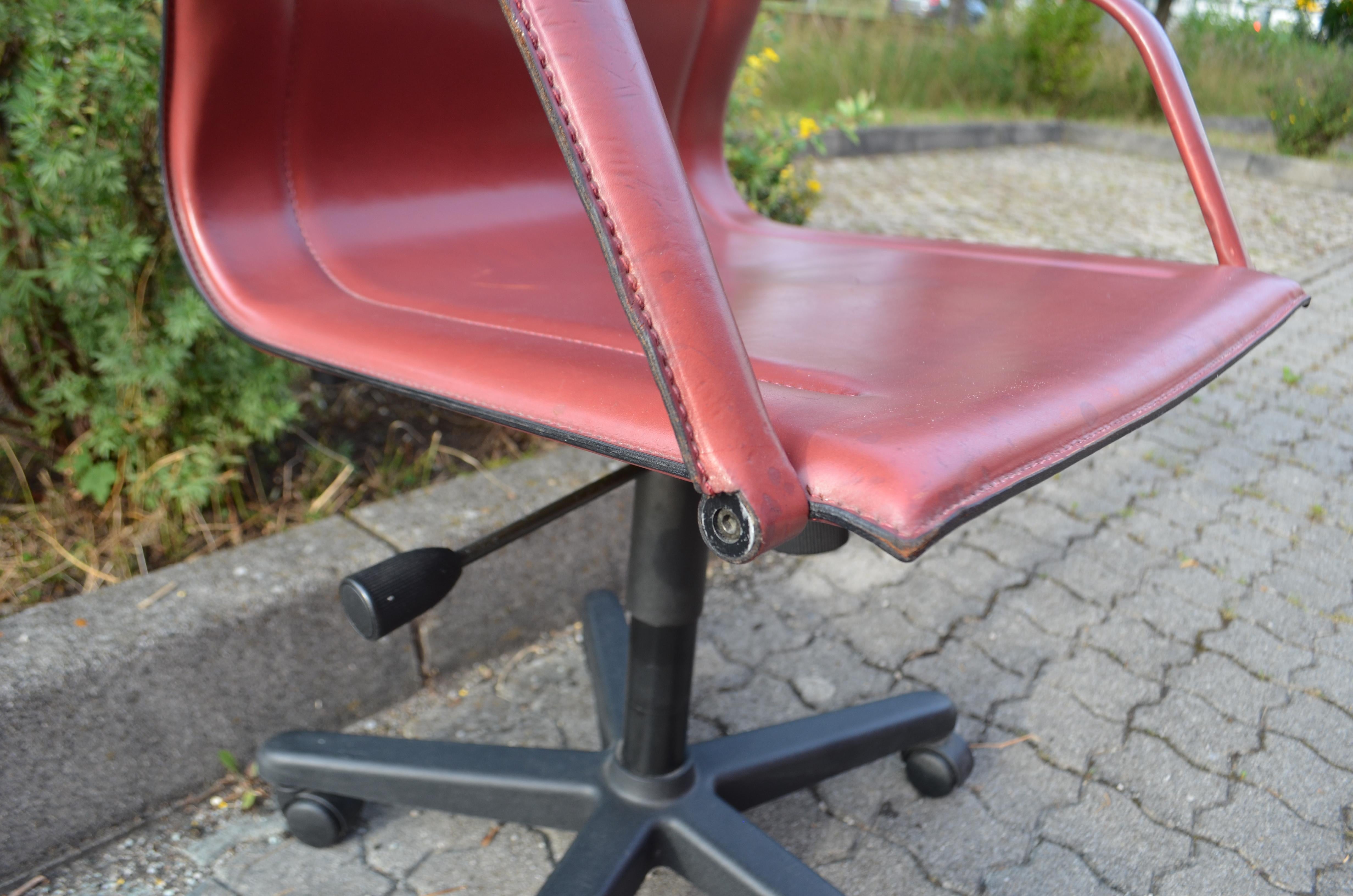 Matteo Grassi MG15 fauteuil de bureau pivotant en cuir de selle 1/2 en vente 2