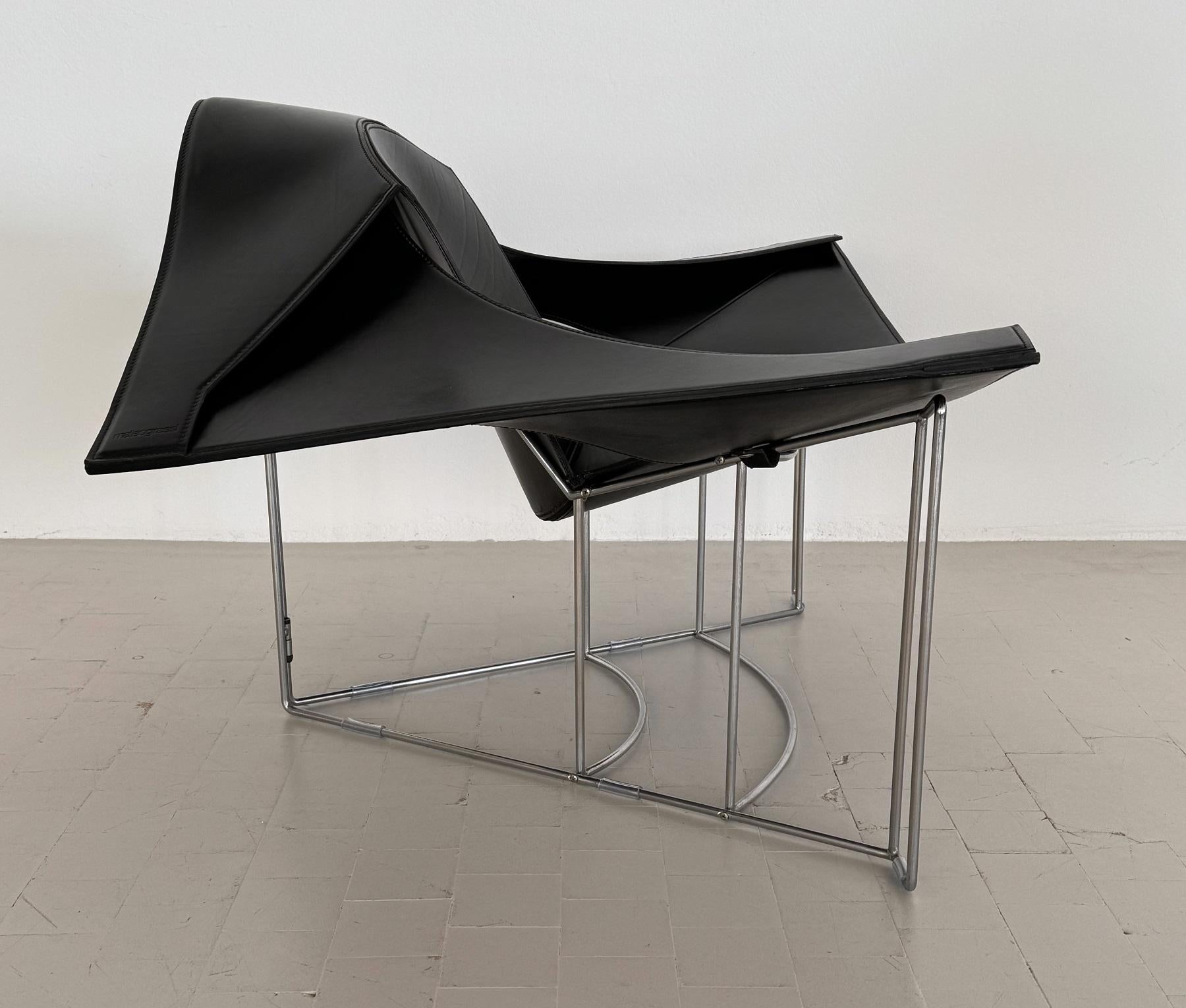 Matteo Grassi Sculptural Lounge Chair 'Equity' by Jacques Harold Pollard, 1987

Designed and produced in 1987, it has only been produced for a short period.
Gorgeous sculptural Lounge Chair Made in Italy of thick black leather and chromed steel