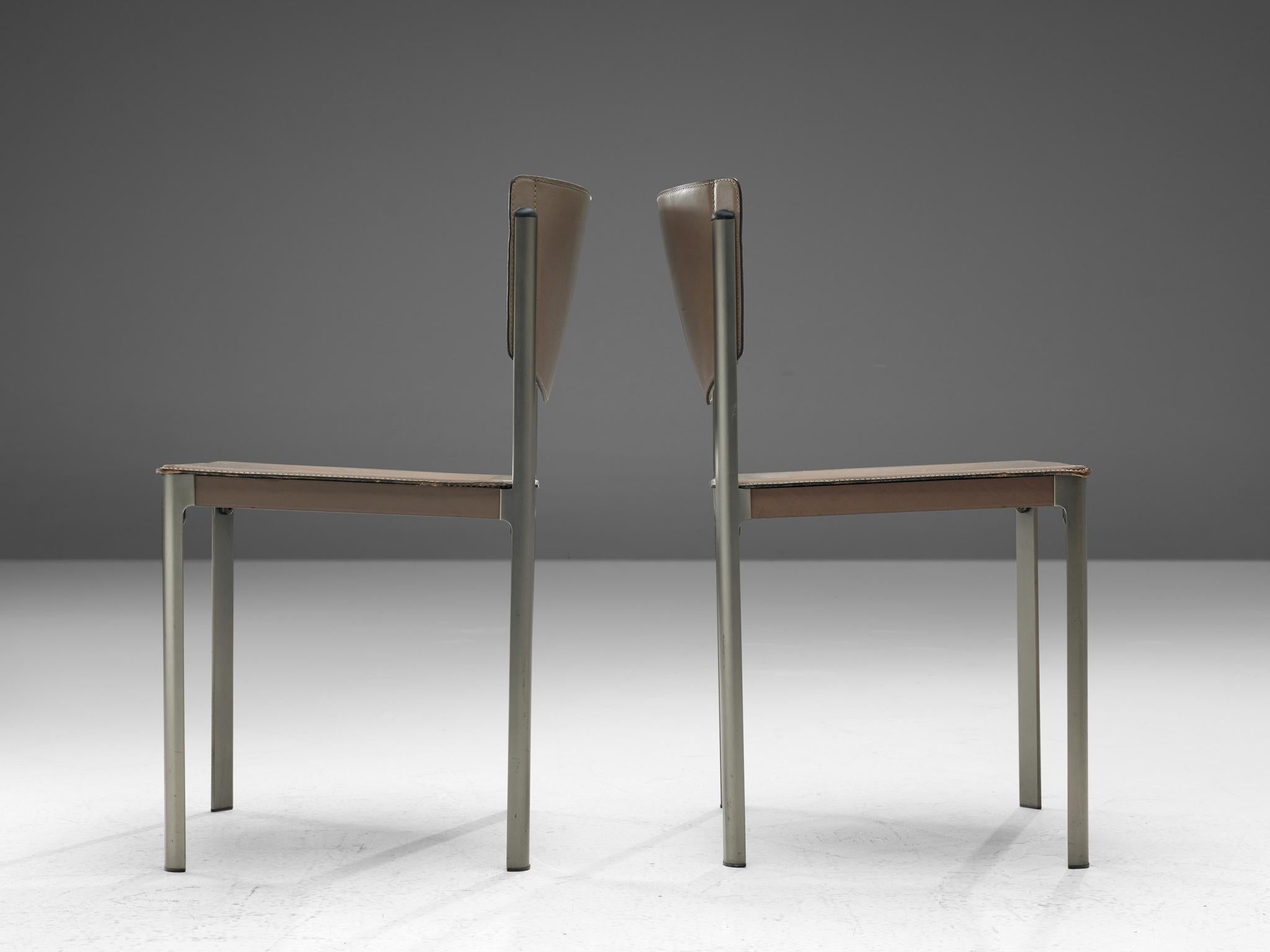 Matteo Grassi: Set aus zehn Esszimmerstühlen aus Leder und Stahl im Angebot 1
