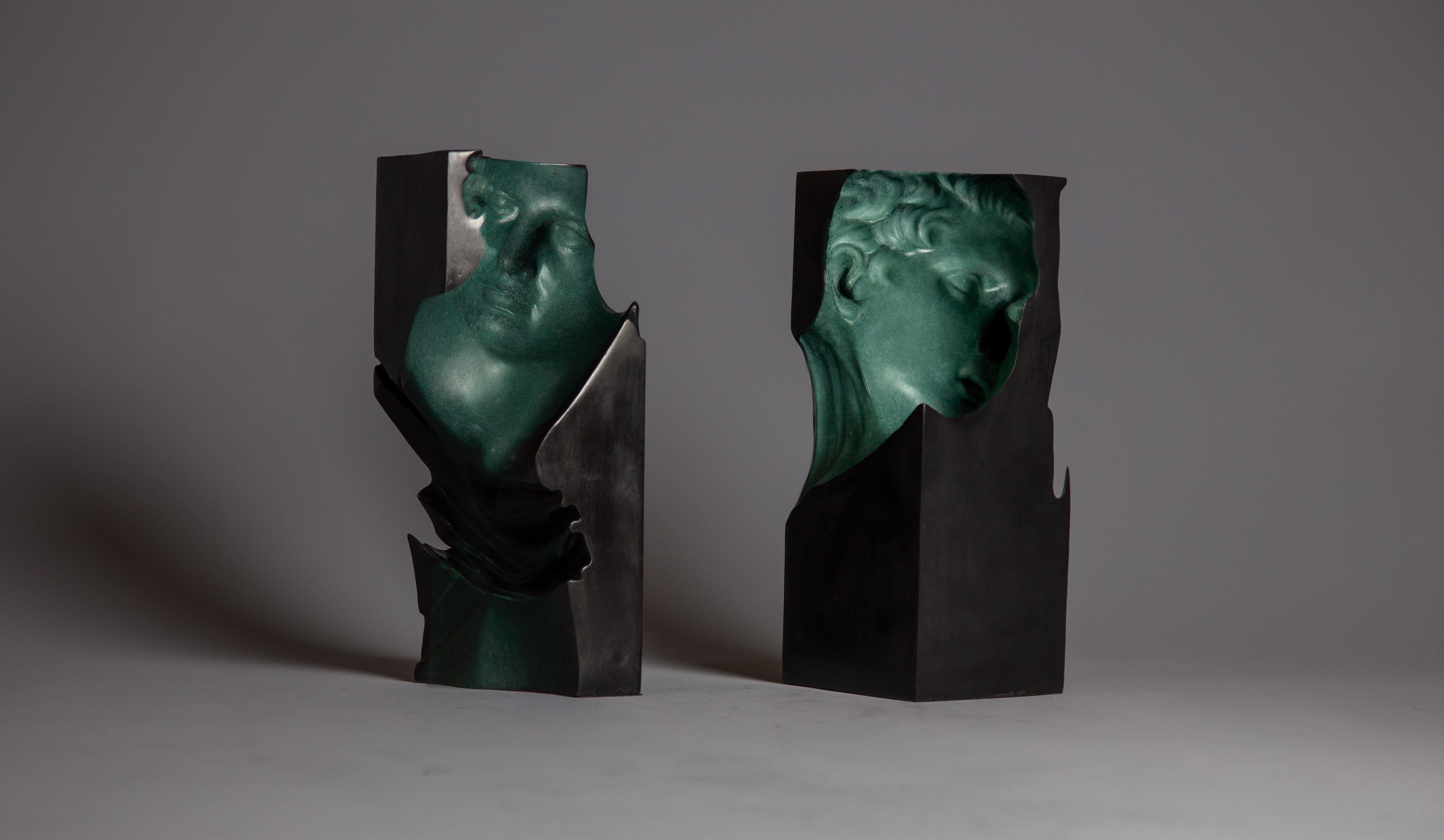 Matteo Mauro Figurative Sculpture - Love who don't know how to get by in this word (HE/SHE)
