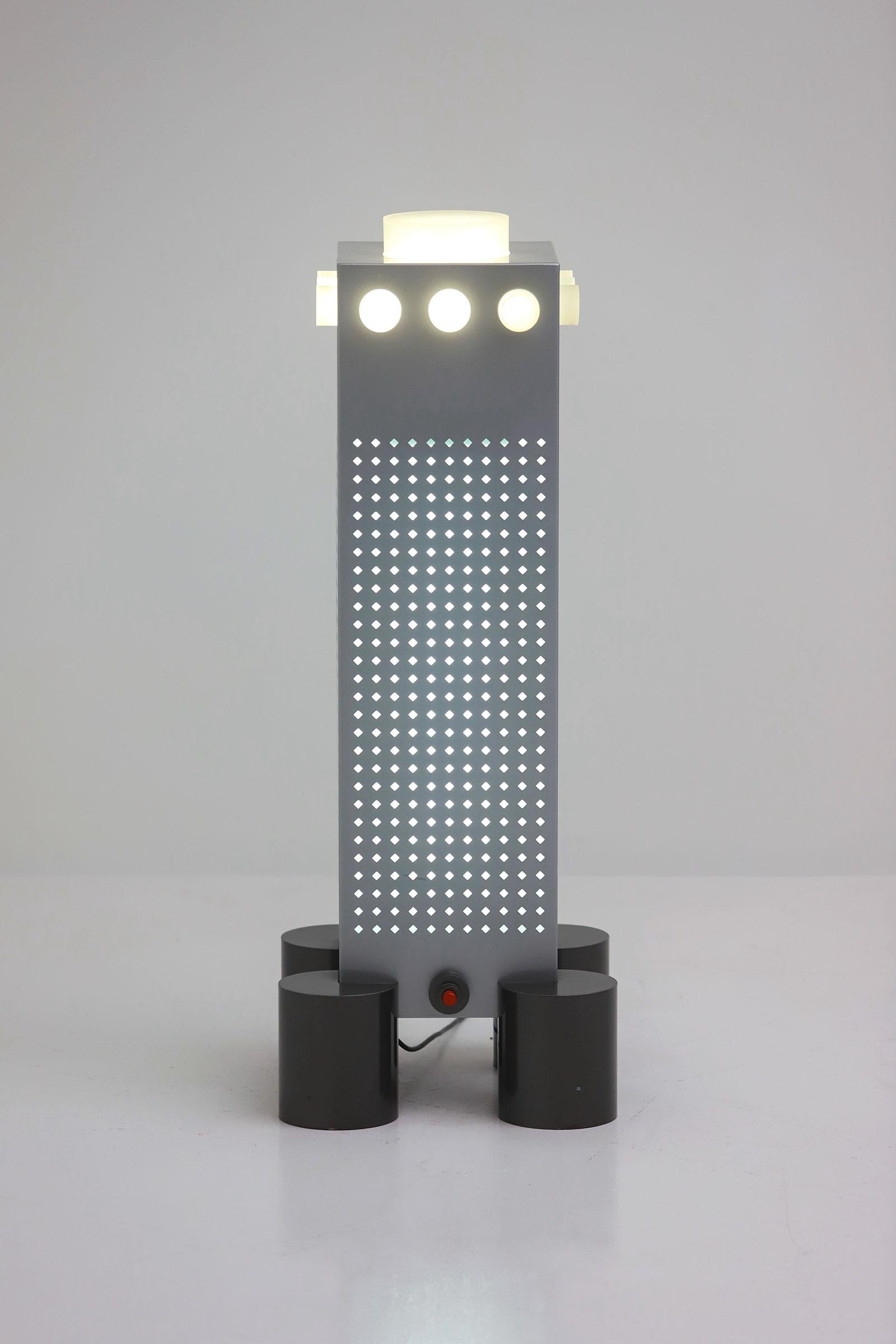 Matteo Thun & Andrea Lera Wwf Tower Bieffeplast, lampe de bureau / lampadaire Bon état - En vente à Antwerpen, Antwerp