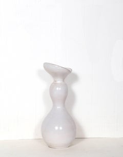 Vaso in porcellana bianca "Le Damigelle in Craquelet" di Matteo Thun