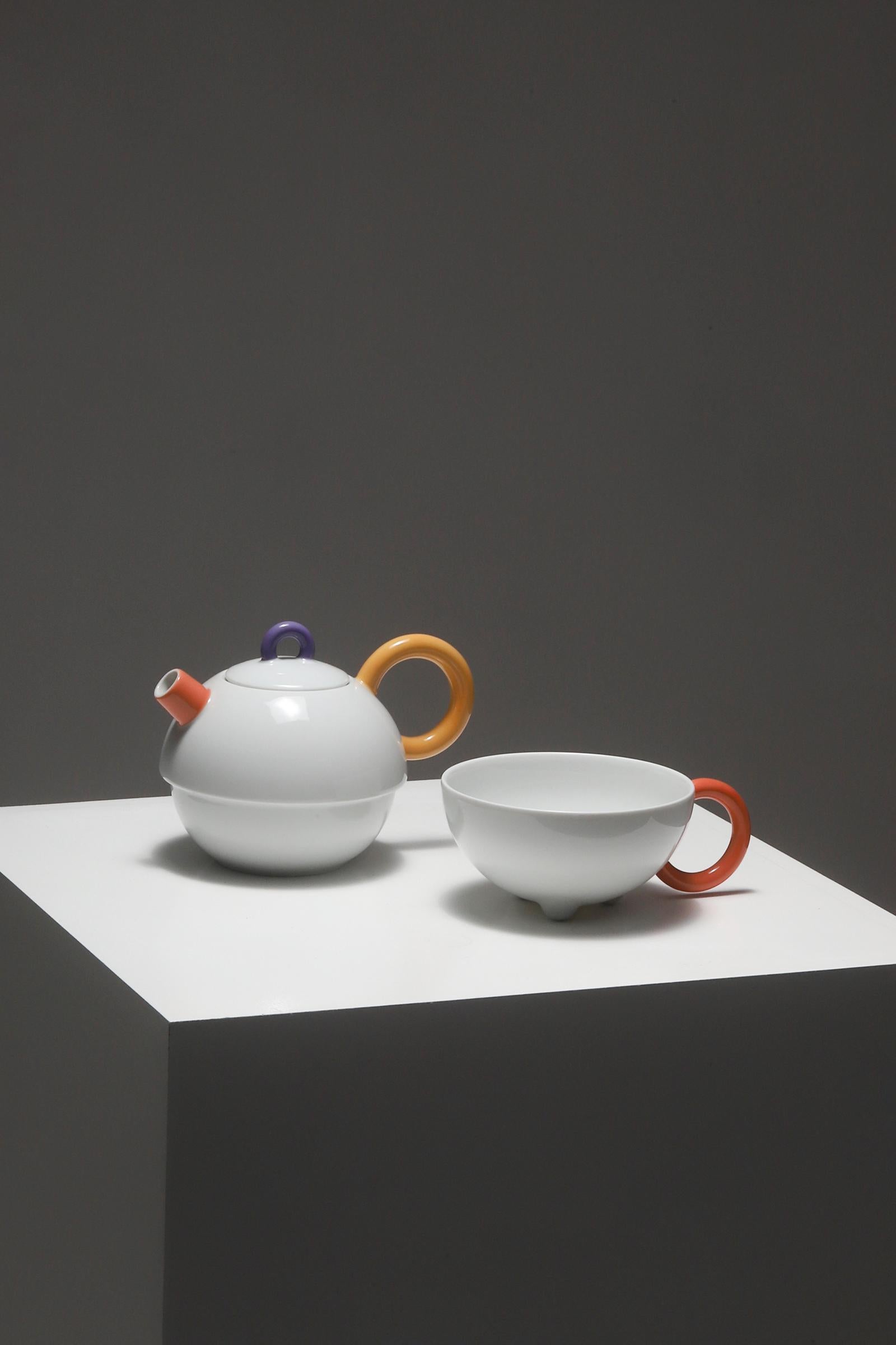 memphis teapot