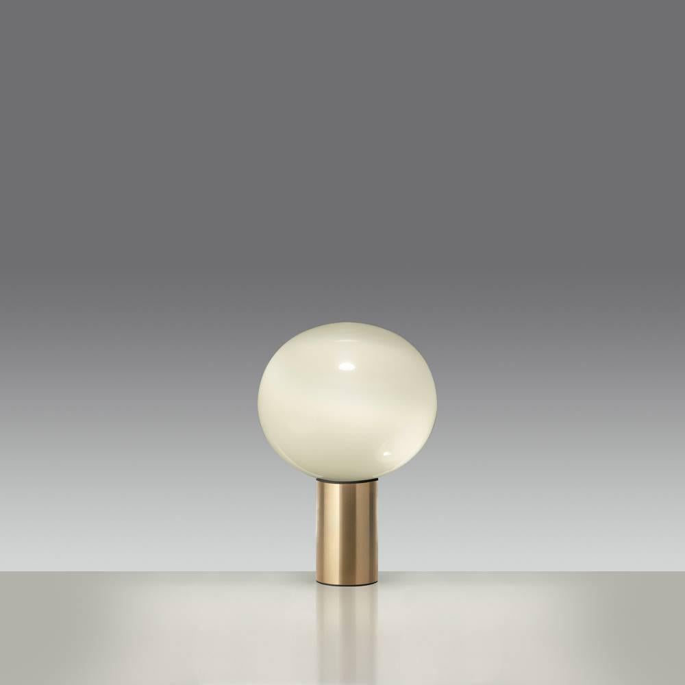 italien Petite lampe de table en verre et métal doré 'Laguna 16' de Mattheo Thun pour Artemide en vente