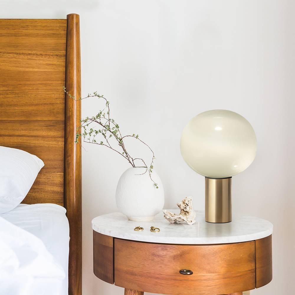 Mid-Century moderno Lampada da tavolo piccola Mattheo Thun 'Laguna 16' in vetro e metallo dorato per Artemide in vendita