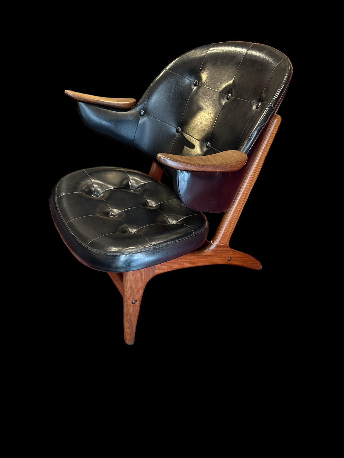 Cowhide MATTHES, CARL EDWARD (1915), sillón modelo 33, diseño del siglo XX For Sale