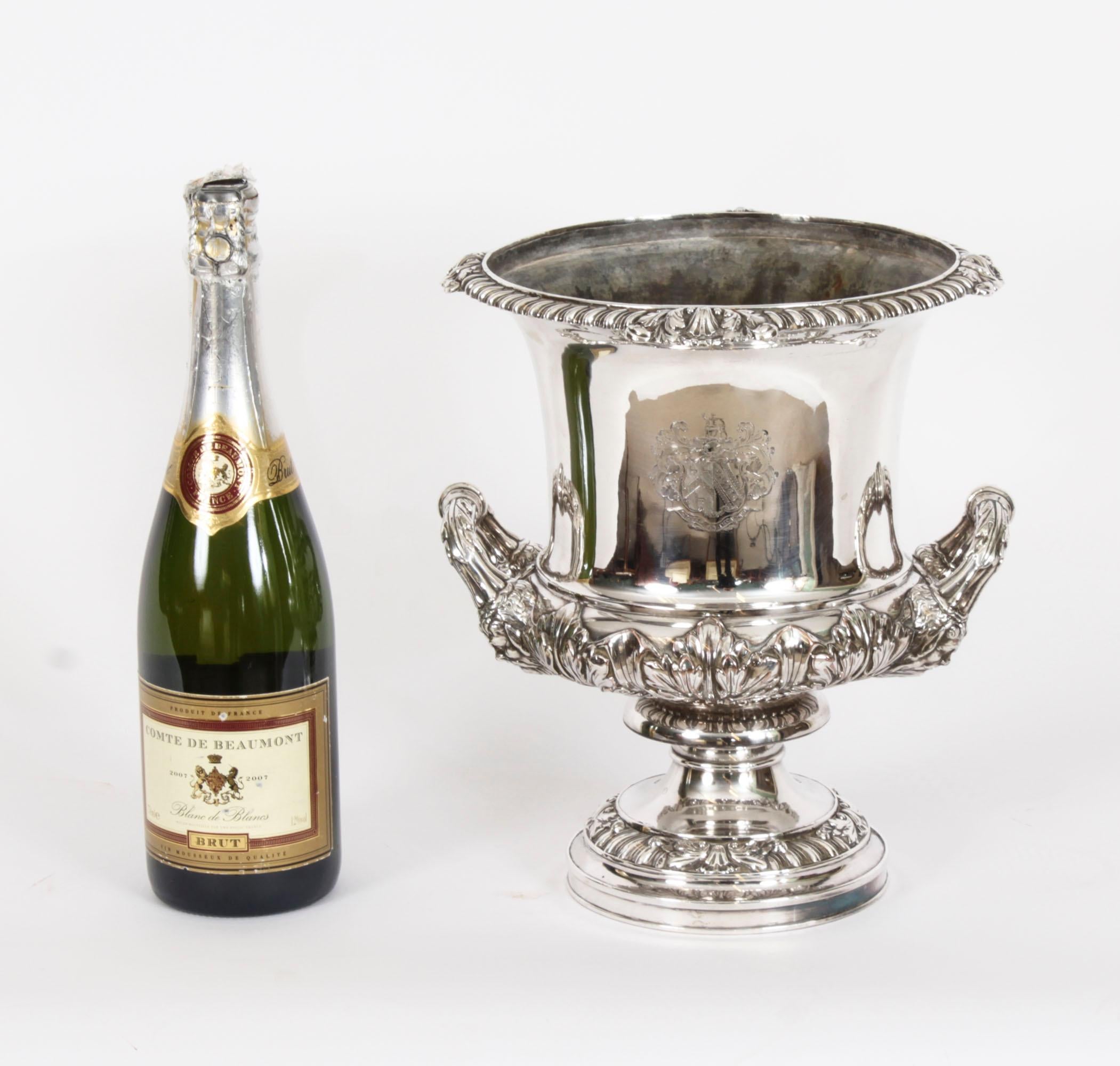 Antiguo enfriador de vino Jorge III de Matthew Boulton con cresta de Robinson S. XVIII en venta 9