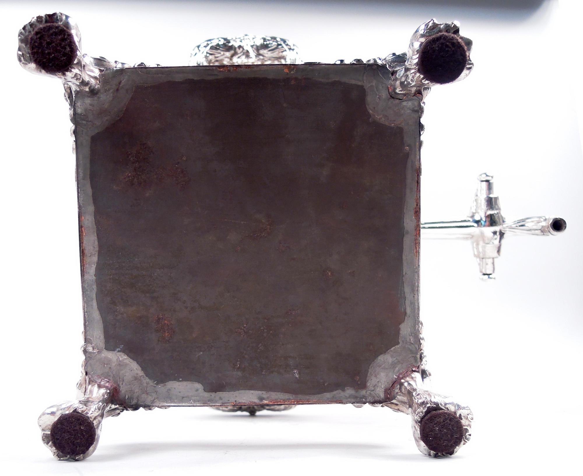 Matthew Boulton English Georgian Regency Sheffield Plate Hot Water Urn (Urne à eau chaude) en vente 8