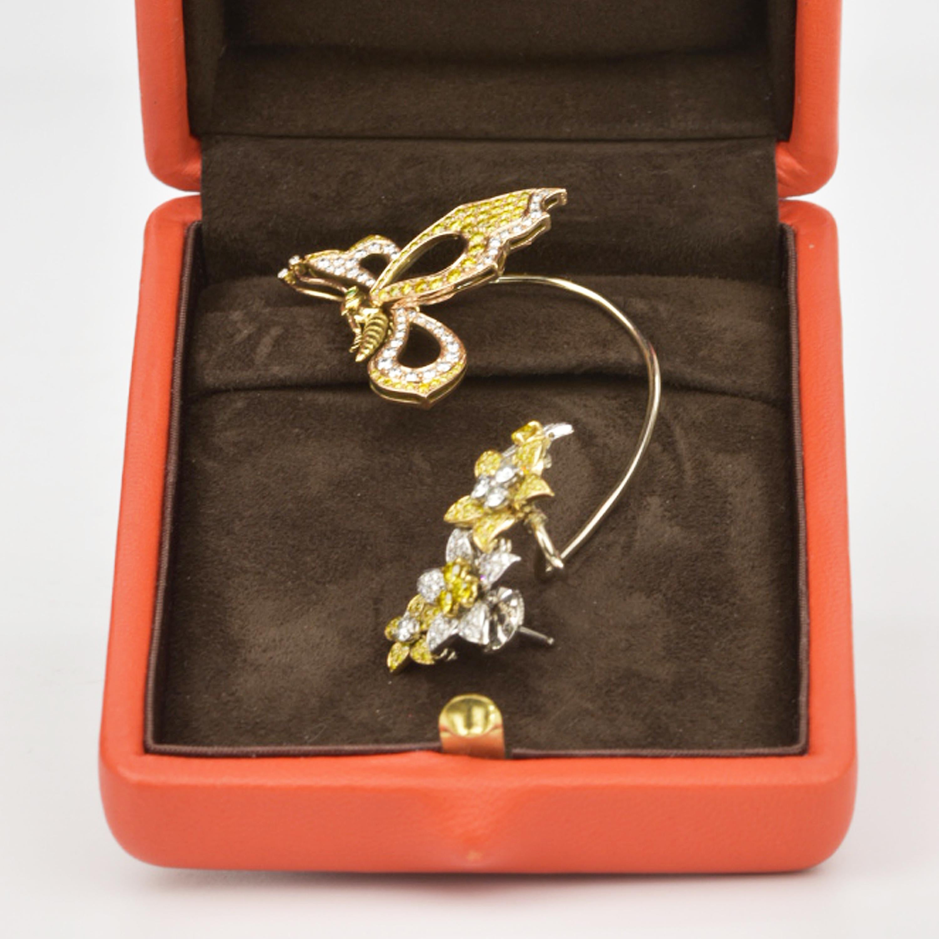 Matthew Cambery 18 Karat Gold White and Yellow Diamond Butterfly Flowers Earcuff In New Condition For Sale In London, GB