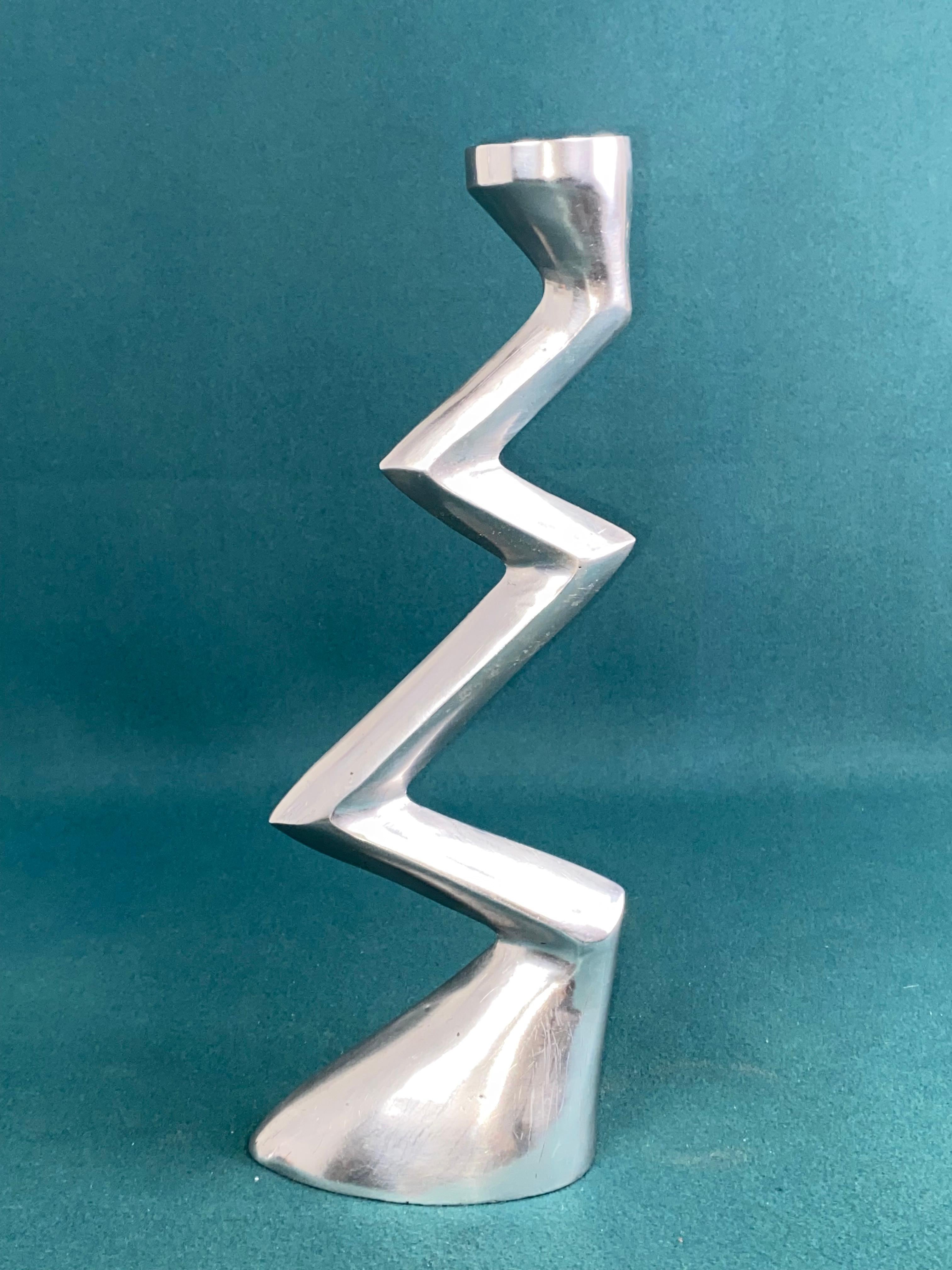 Mid-Century moderno Matthew Hilton Zig Zag & Swan, portacandele in alluminio. in vendita