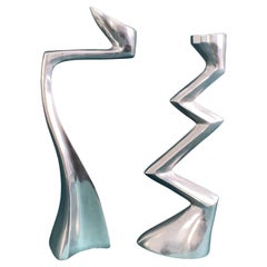 Bougeoirs en aluminium Zig Zag & Swan de Matthew Hilton