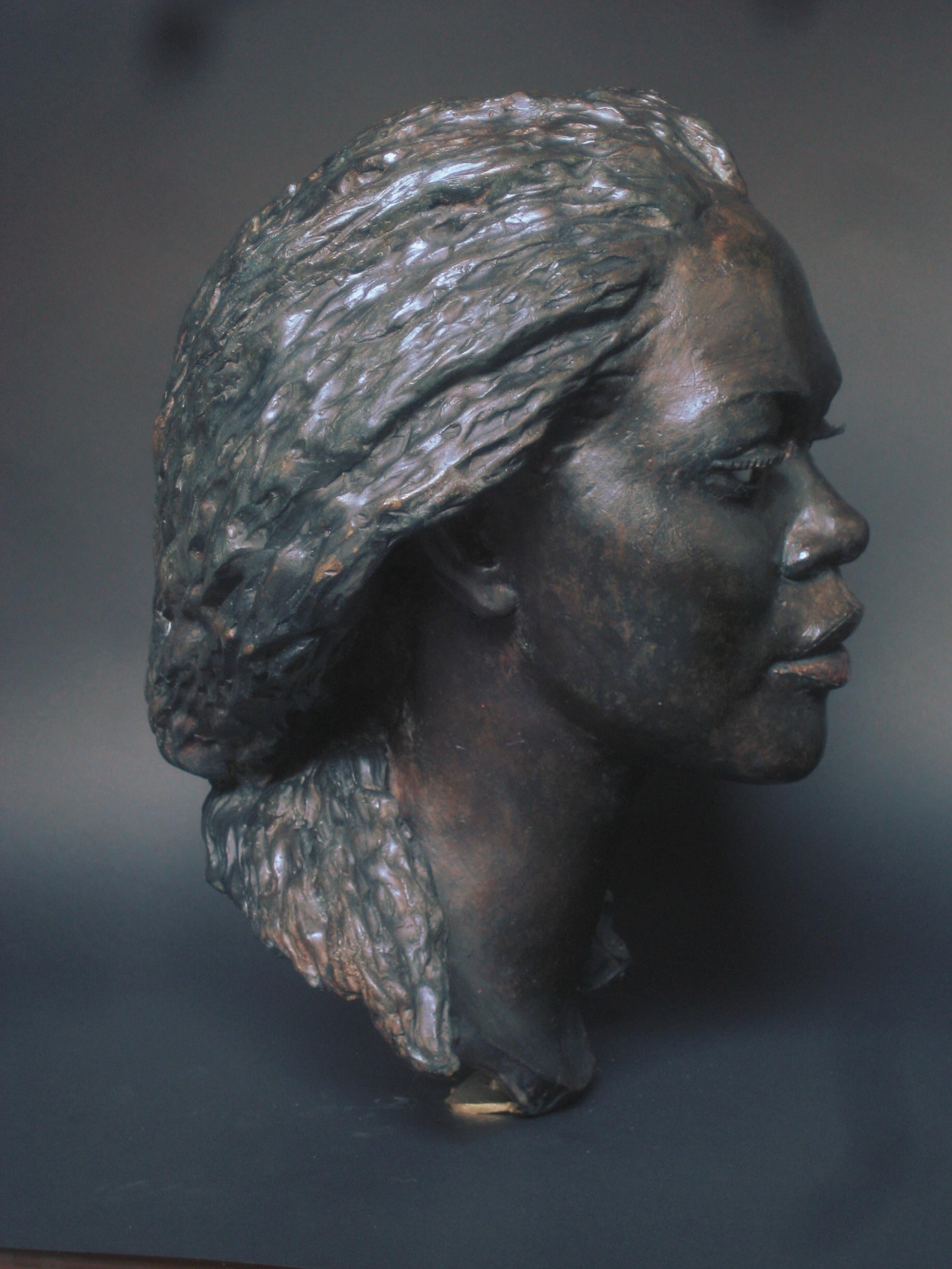 La chica de Togo Bronce Prueba de artista  MEAM en Barcelona   España  Figurativo  

 Este busto de bronce de tamaño natural es la prueba de artista de 