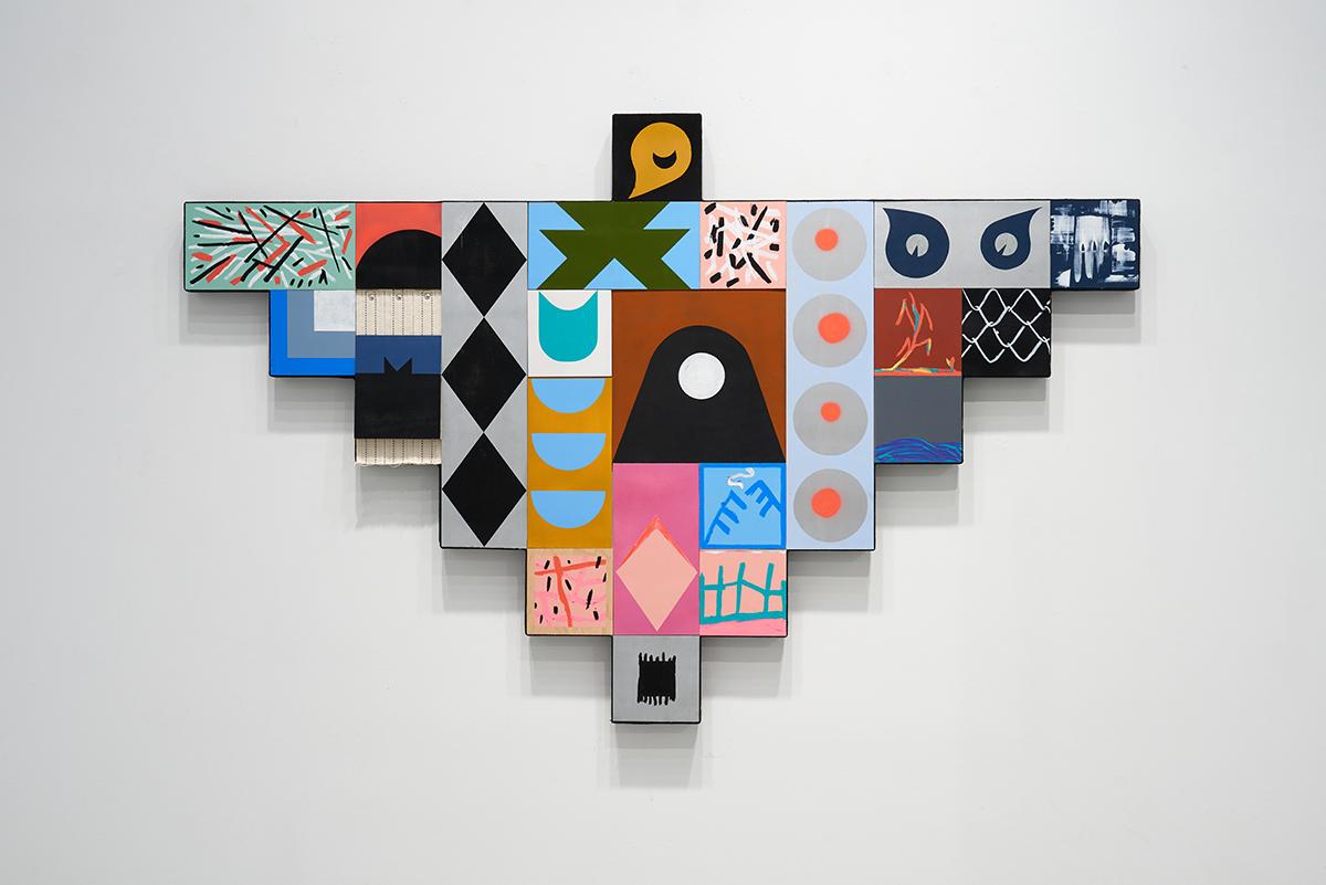 Contemporary Mixed Media Sculptural Painting Inspired by Indigenous Motifs – Mixed Media Art von Matthew Kirk