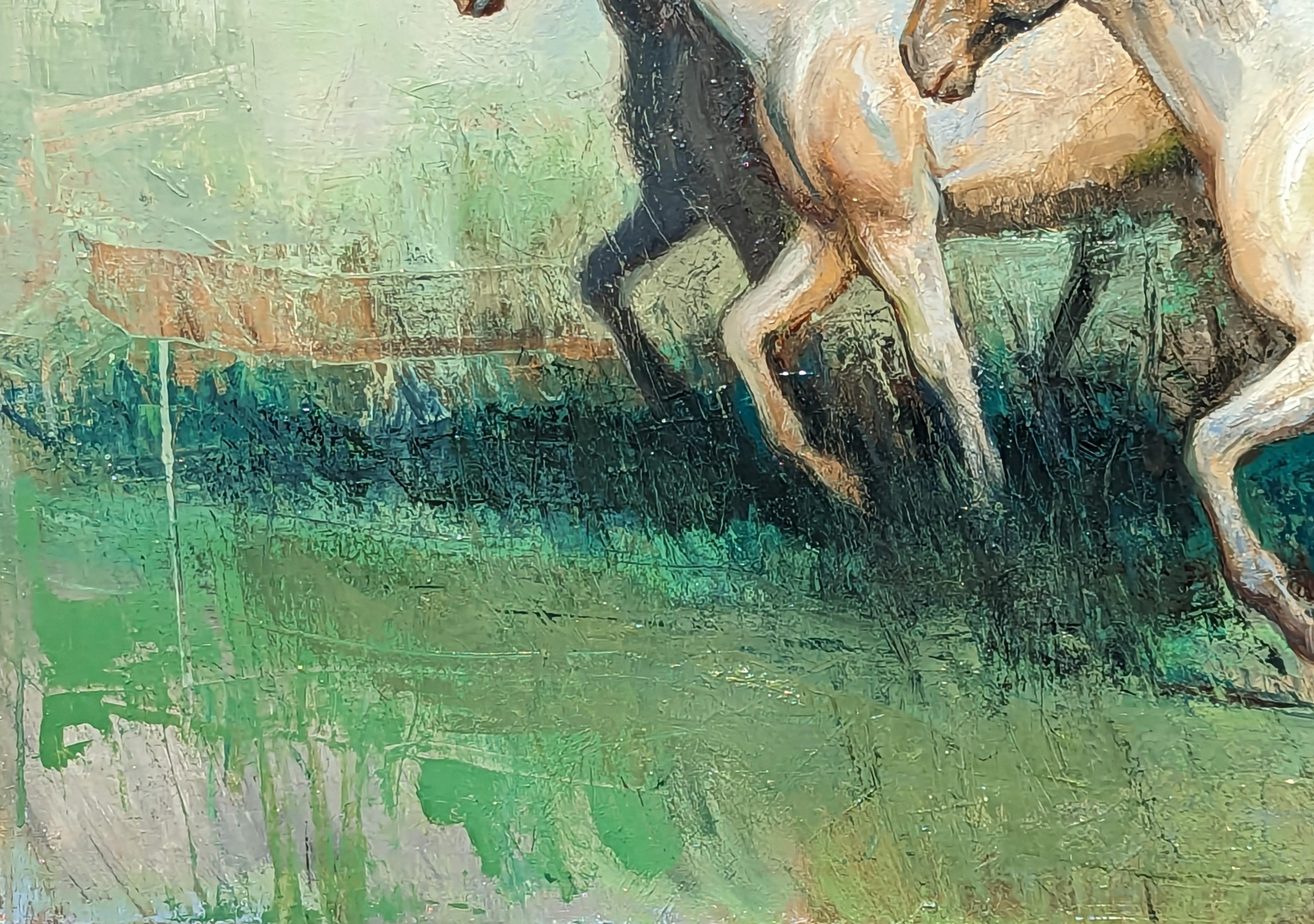 Pintura naturalista sobre animales del artista contemporáneo Matthew Paoletti. La obra muestra un grupo de caballos marrones y morenos corriendo por un campo verde abstracto. Firmado por el artista en la esquina inferior derecha. Actualmente sin