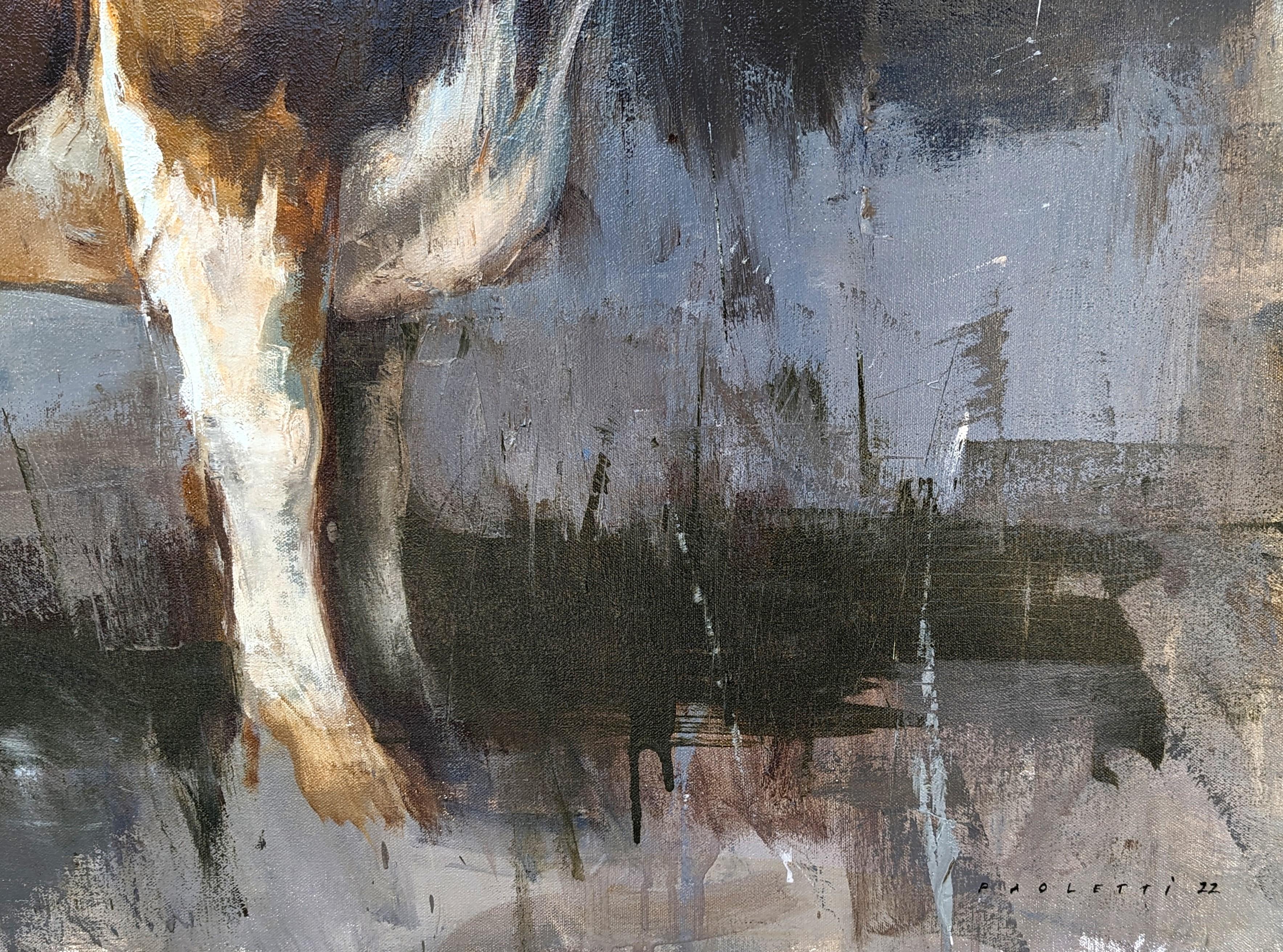 Pintura naturalista sobre animales del artista contemporáneo Matthew Paoletti. La obra muestra una vaca marrón y blanca de pie en un campo abstracto de tonos grises. Firmado y fechado por el artista en la esquina inferior derecha del anverso.