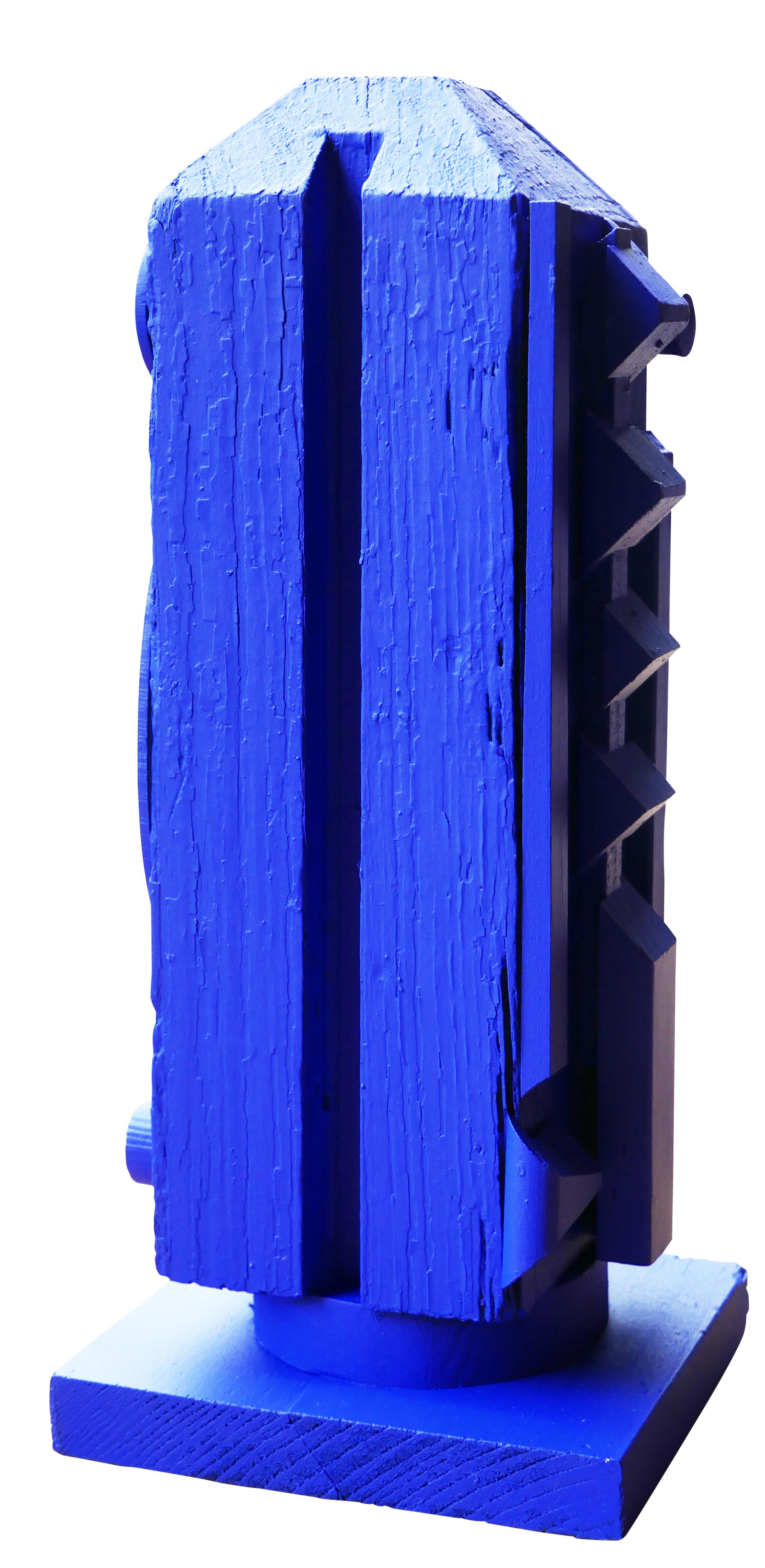 Bright Blue Geometric Abstract Freestanding Contemporary Sculpture For Sale 2