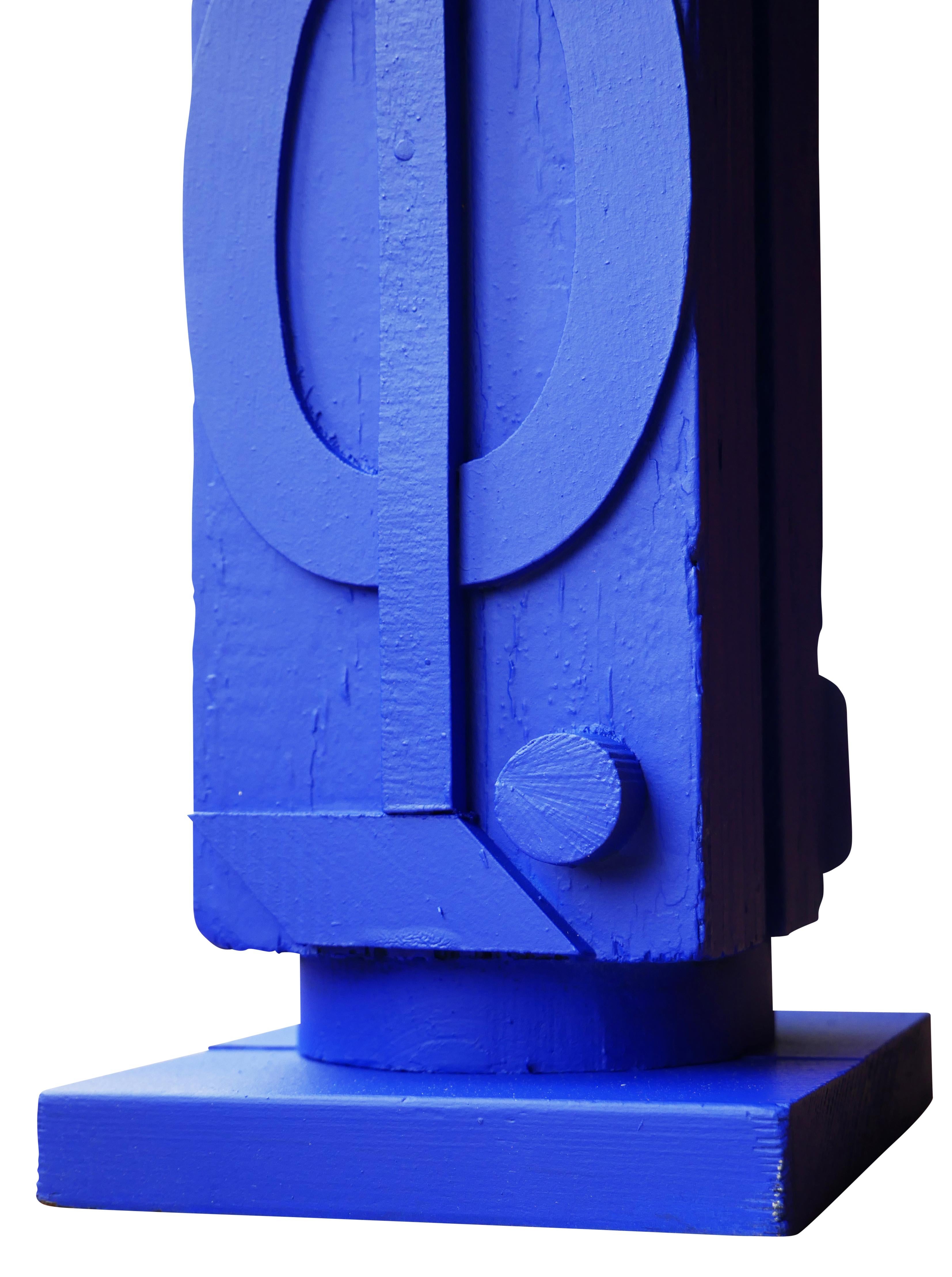 Bright Blue Geometric Abstract Freestanding Contemporary Sculpture For Sale 3