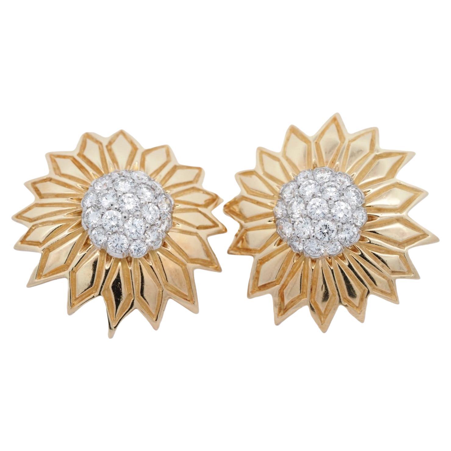 Matthew Trent Vintage 18K Gelbgold 1,88 ct Runde Diamant Ohrringe Ohrclips im Angebot